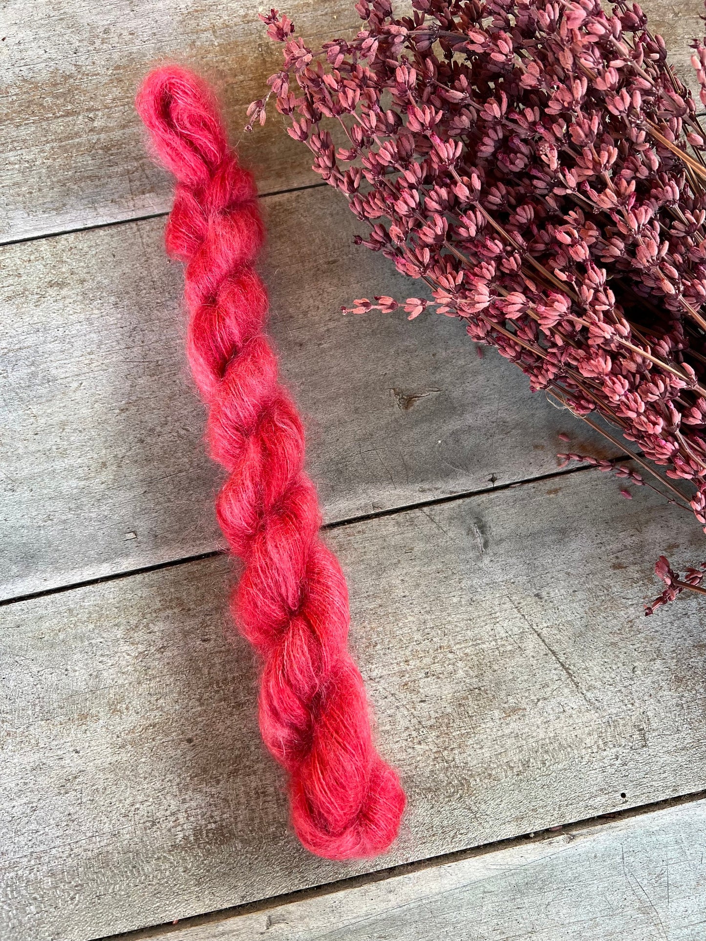 Divers coloris unis de Lace Kid Mohair et Soie - Laine teinte à la main