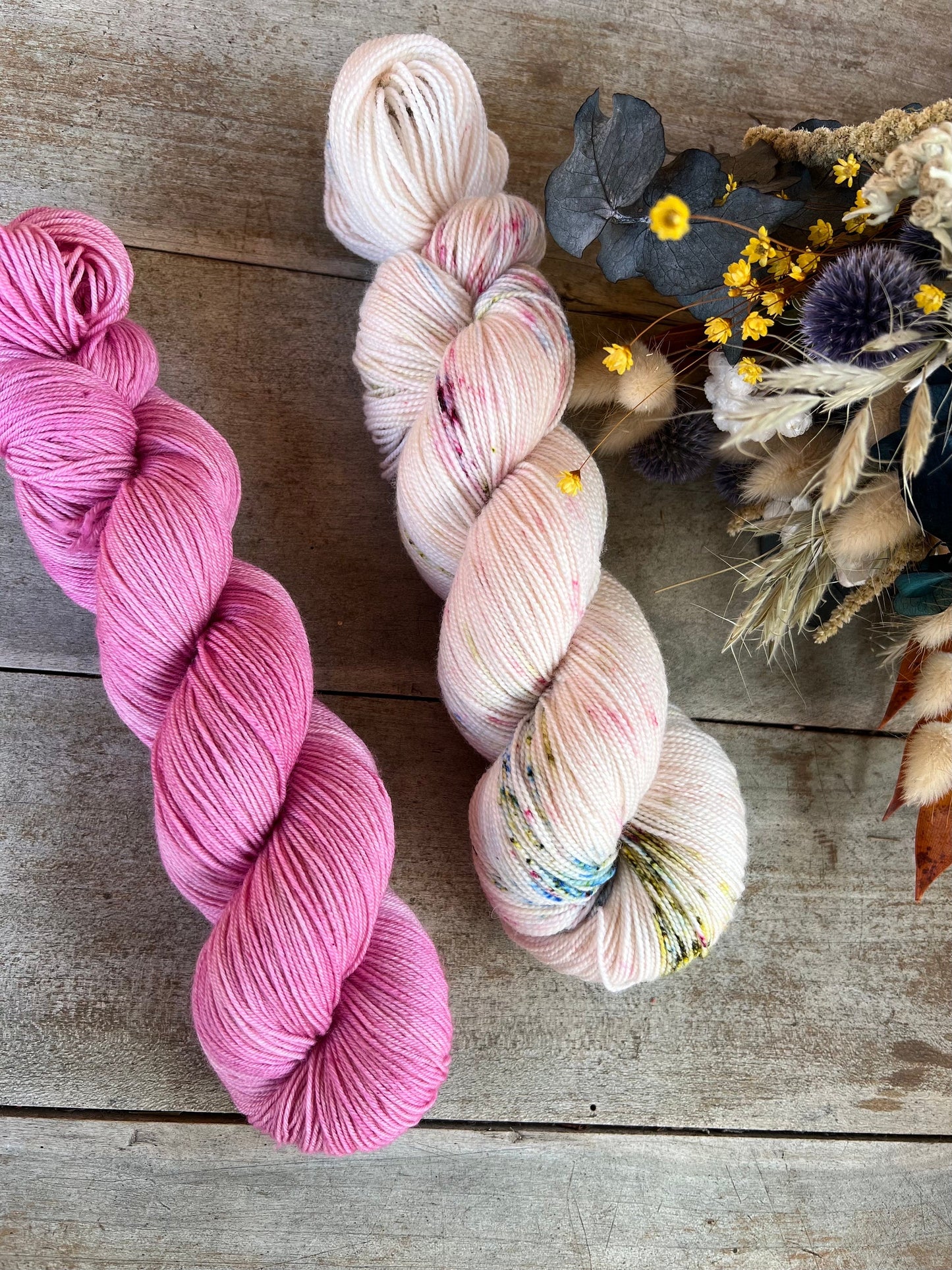 PINK - Laine teinte à la main - Base au choix : Fingering Mérinos avec ou sans nylon / DK Mérinos / Kid Mohair et Soie