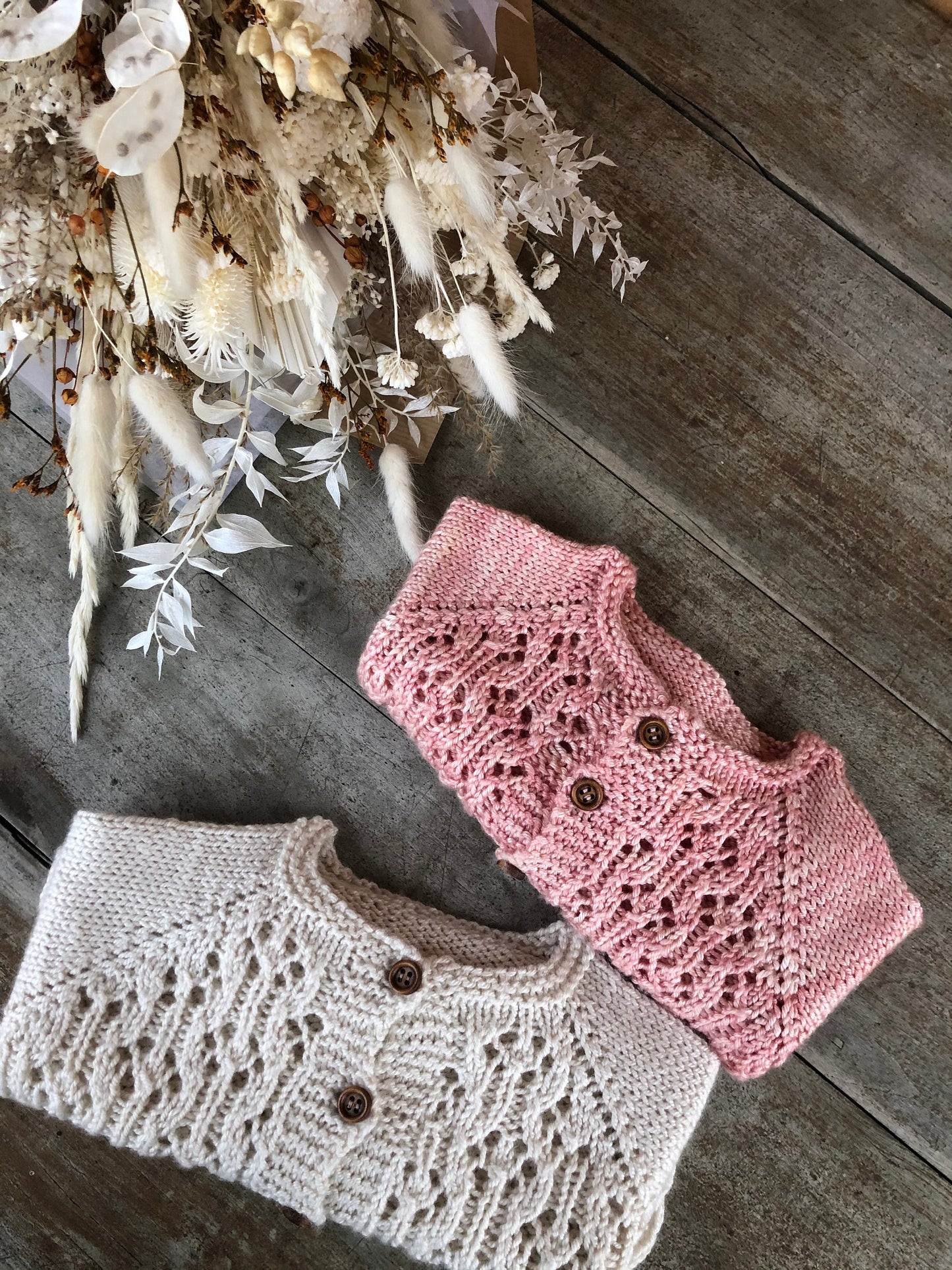 Design du Gilet Adèle - bébé et enfant - Patron modèle de Layette