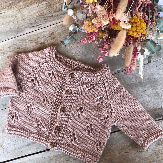 Design du Gilet Aglaé - bébé et enfant - Patron modèle de Layette