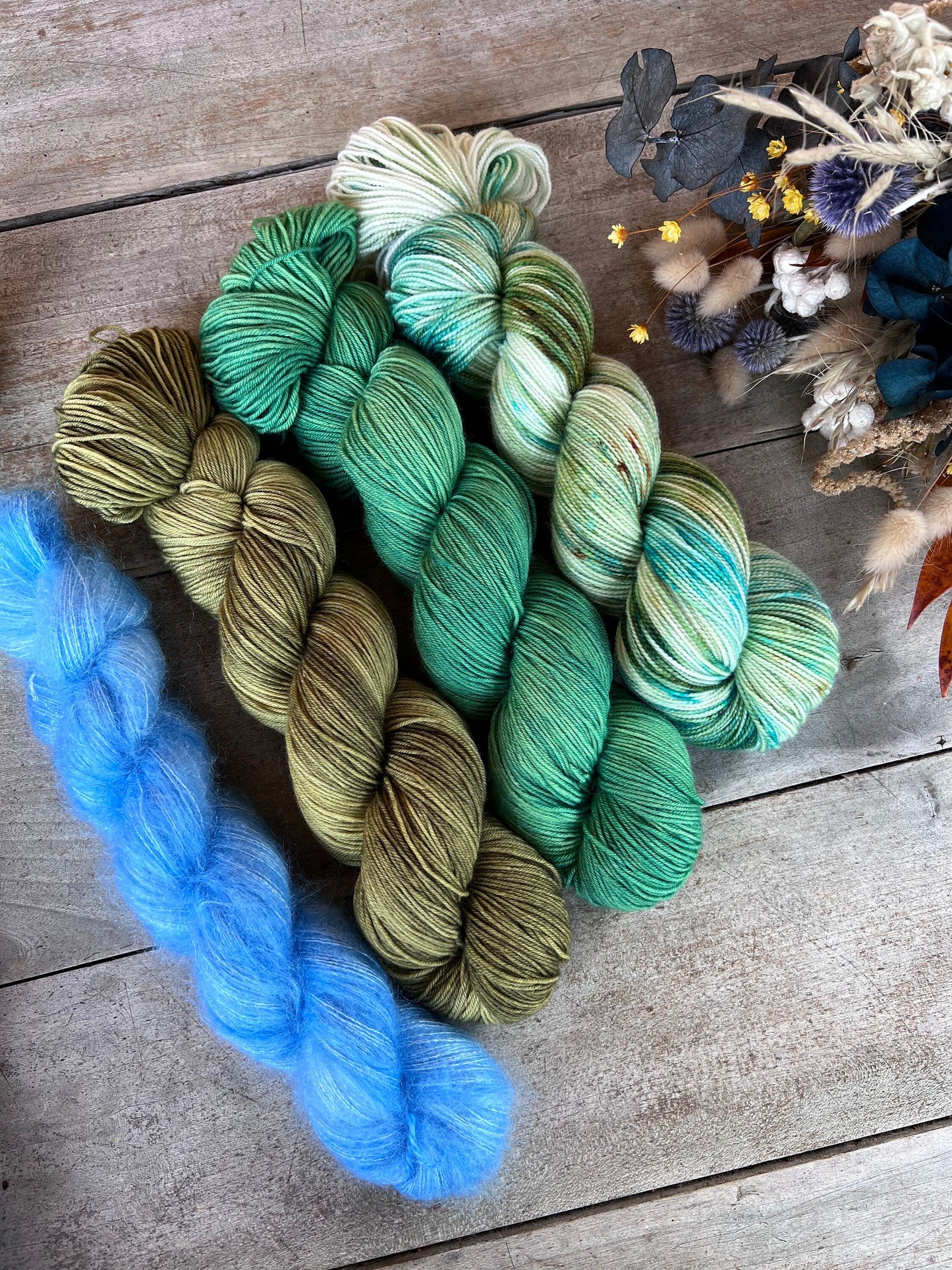 DYNAMIQUE - Laine teinte à la main - Fingering Mérinos Nylon superwash