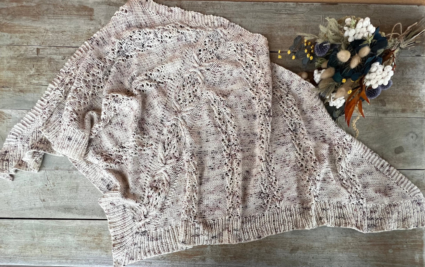 Design du Châle Myosotis - Patron modèle de Tricot