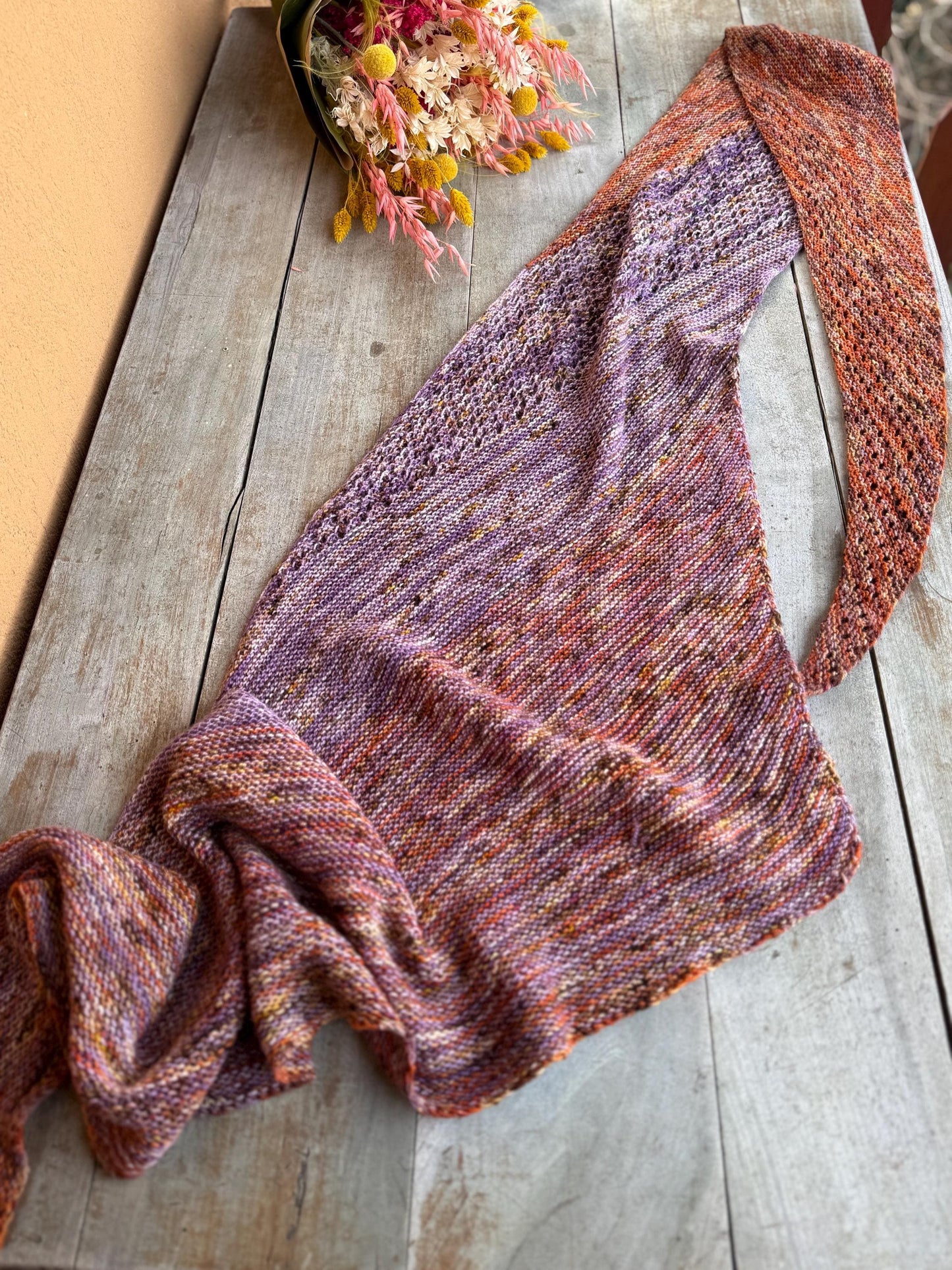 Design du Châle Colchique - Patron modèle de Tricot