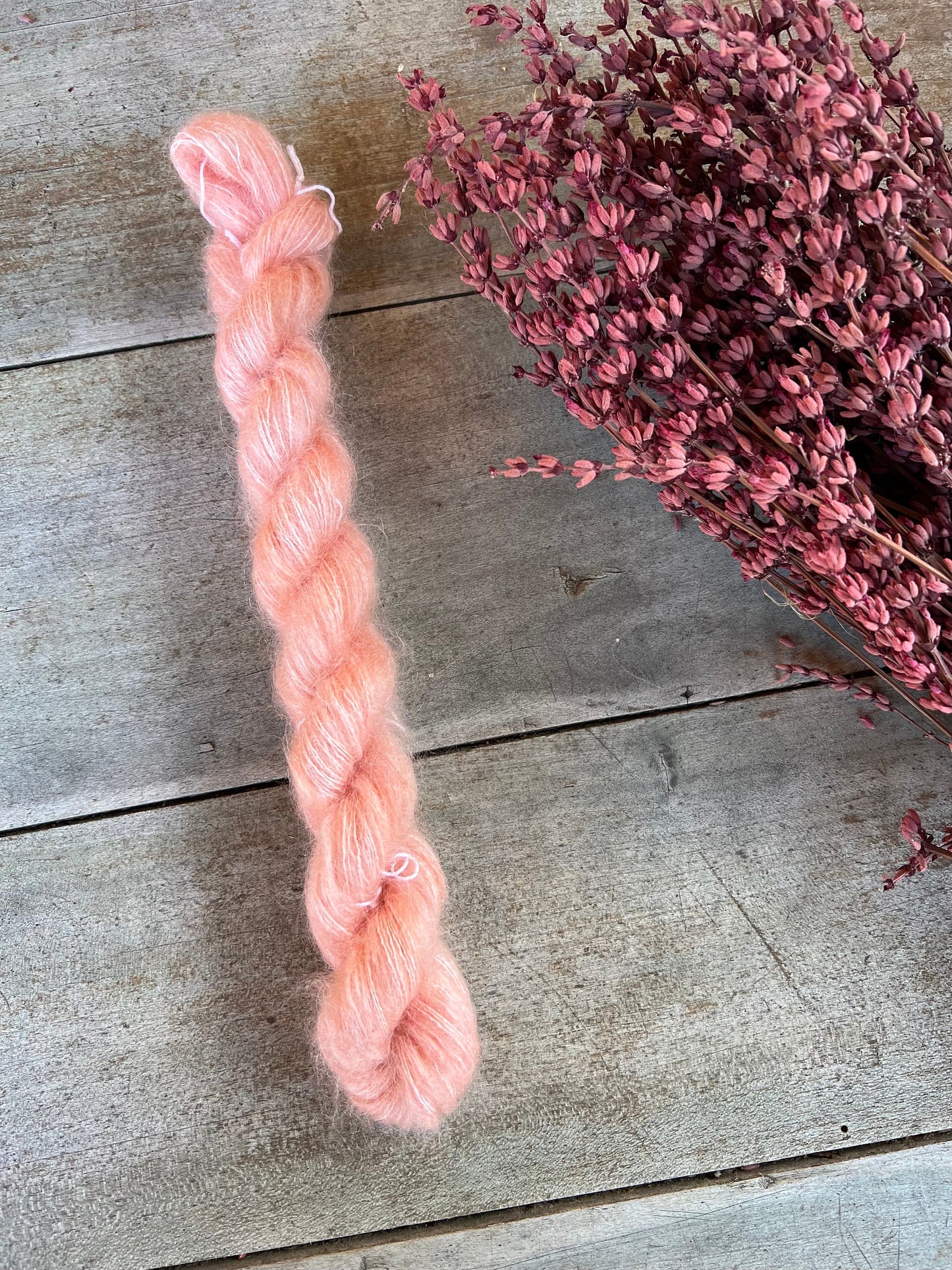 Divers coloris unis de Lace Kid Mohair et Soie - Laine teinte à la main