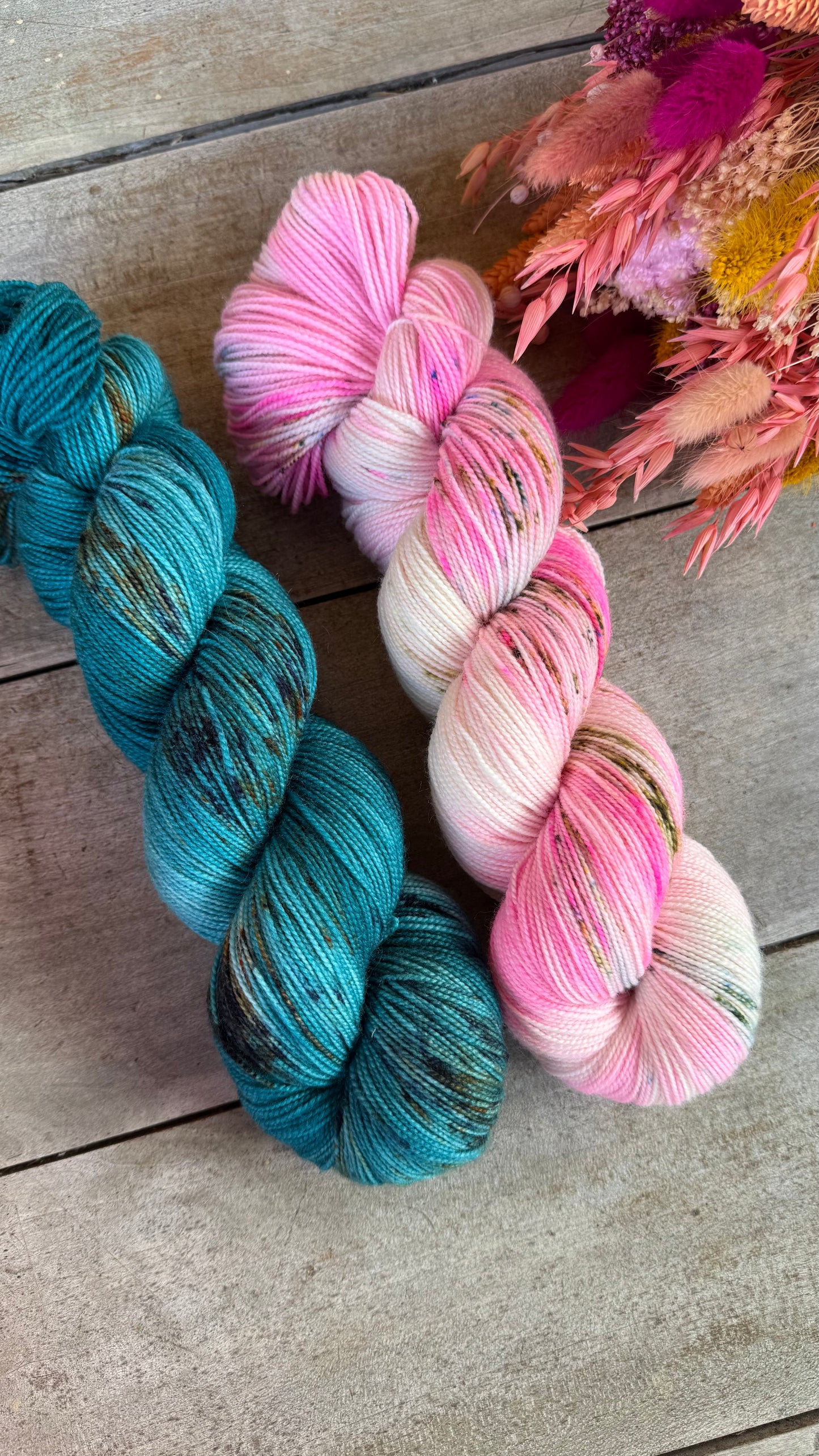 ARIEL - Laine teinte à la main - Fingering Mérinos Nylon superwash