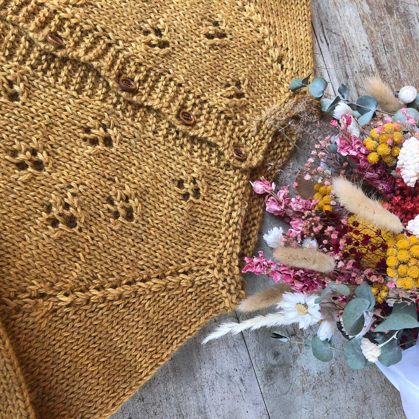 Design du Gilet Aglaé - bébé et enfant - Patron modèle de Layette