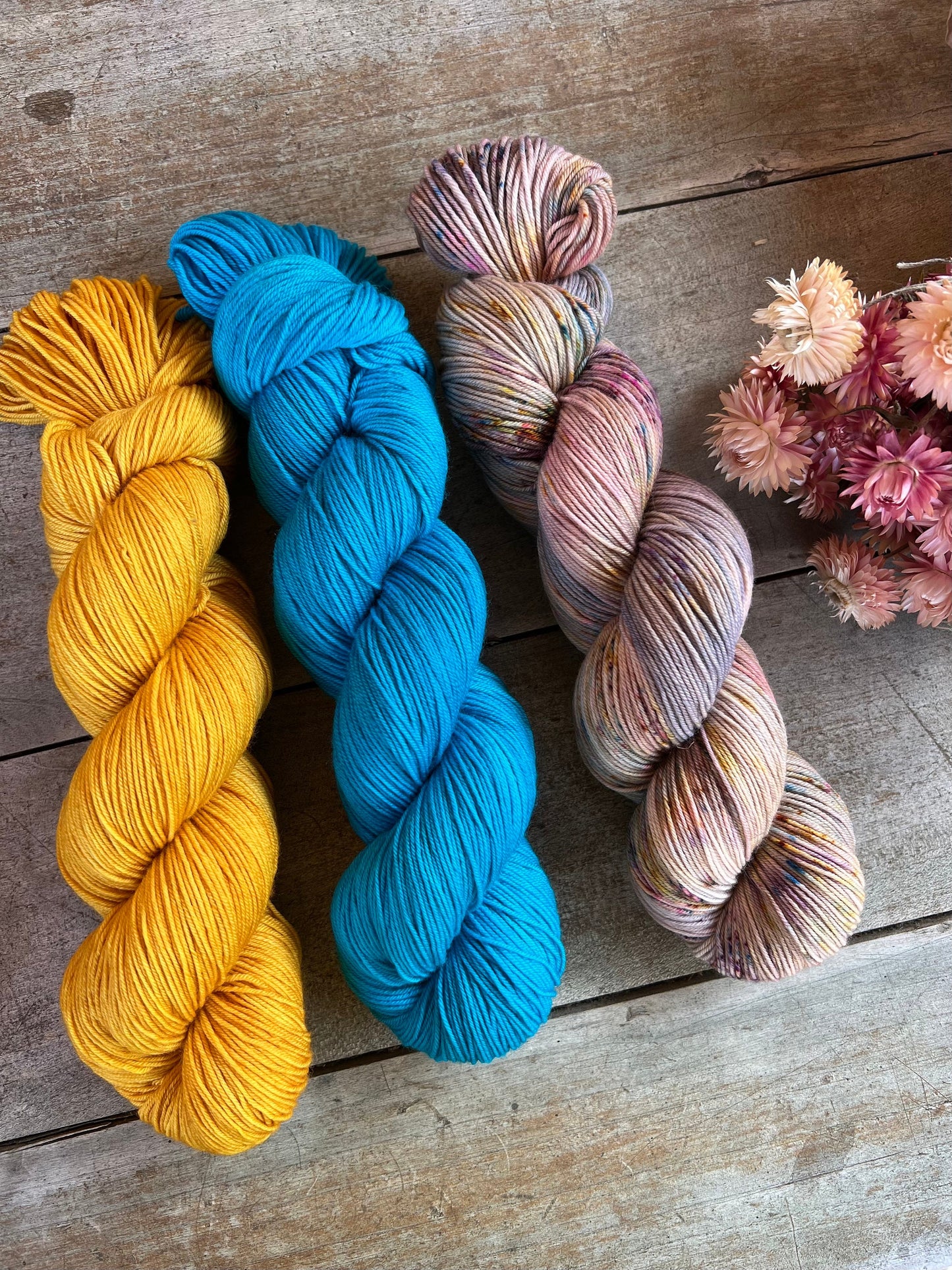 TURQUOISE - Laine teinte à la main - Base au choix : Fingering Mérinos avec ou sans nylon / DK Mérinos / Kid Mohair et Soie