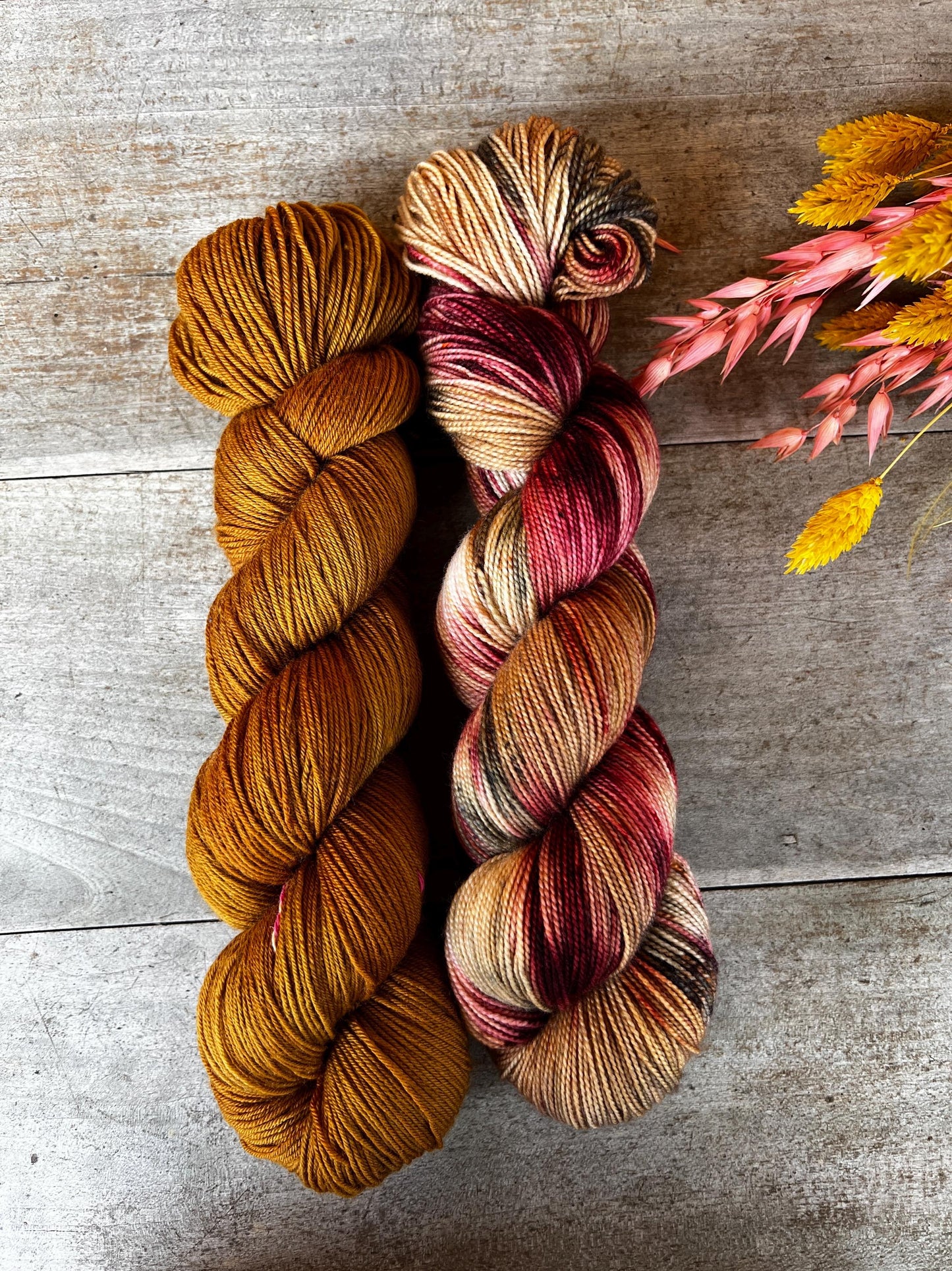 VIRGIN - Laine teinte à la main - Fingering Mérinos Nylon superwash