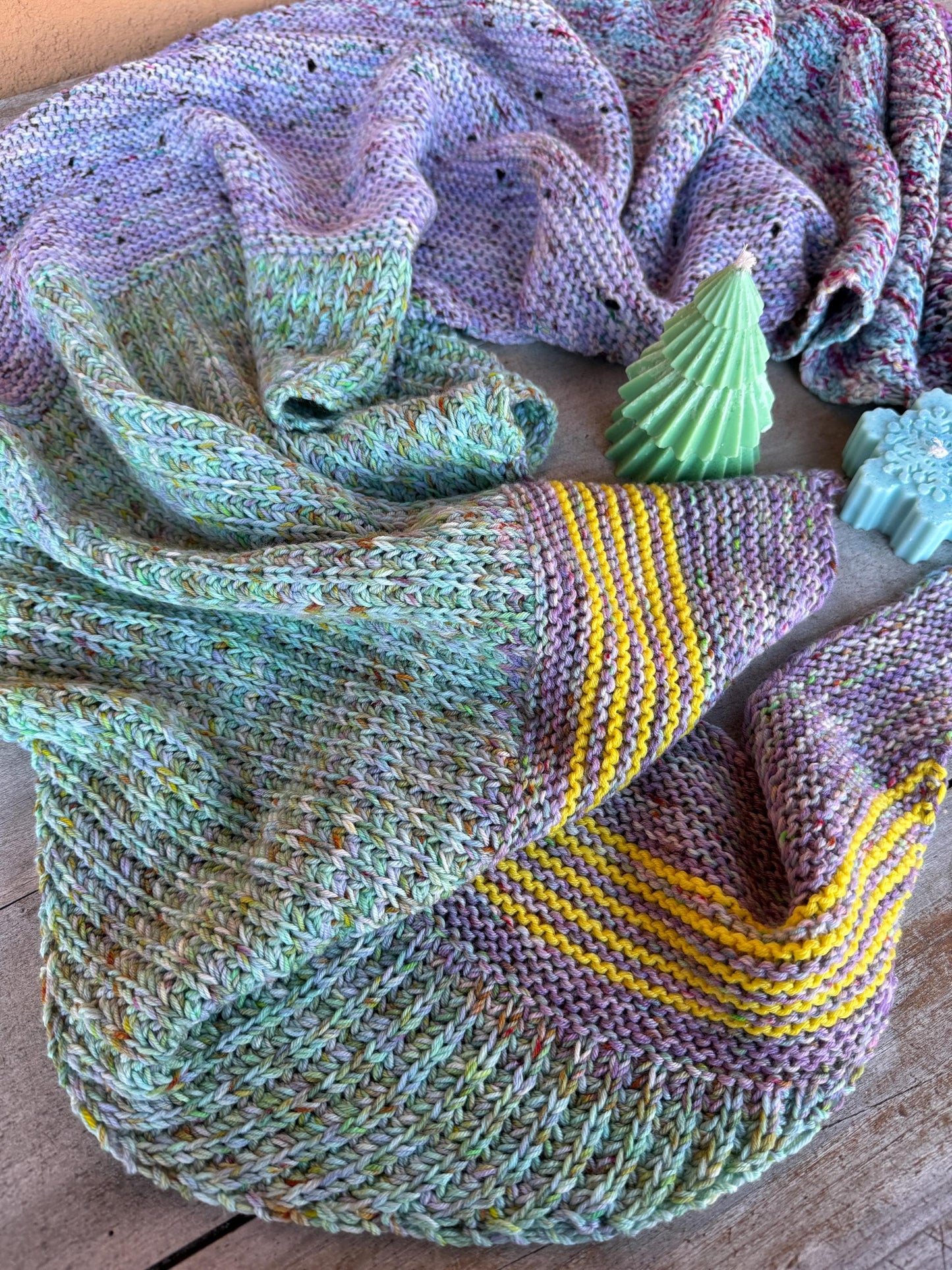Design du Châle de l'Avent - Patron modèle de Tricot