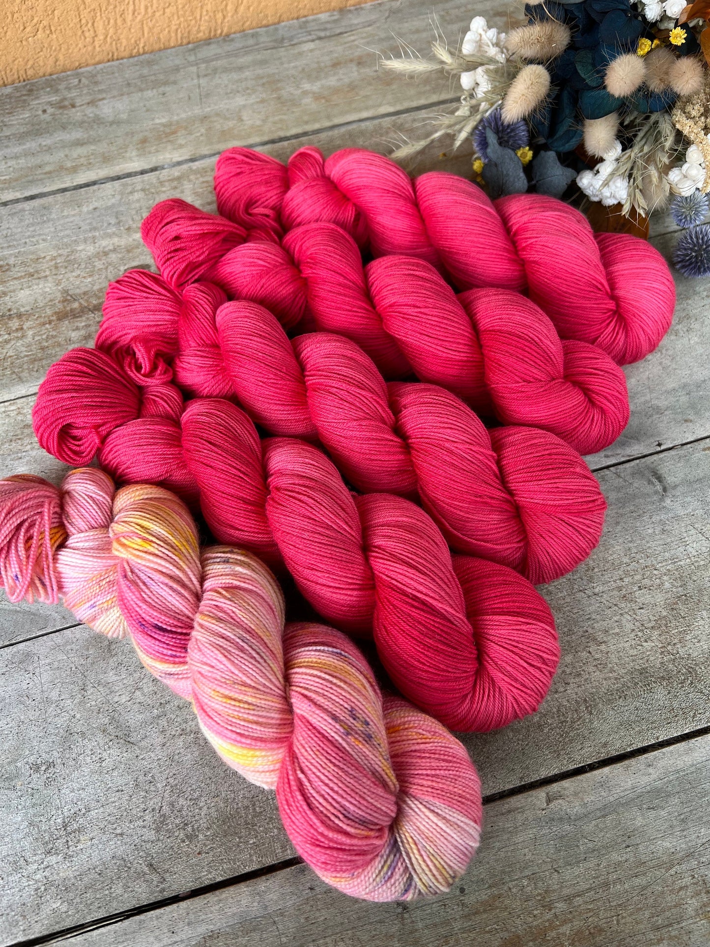 RUDY - Laine teinte à la main - Base au choix : Fingering Mérinos avec ou sans nylon / DK Mérinos / Kid Mohair et Soie