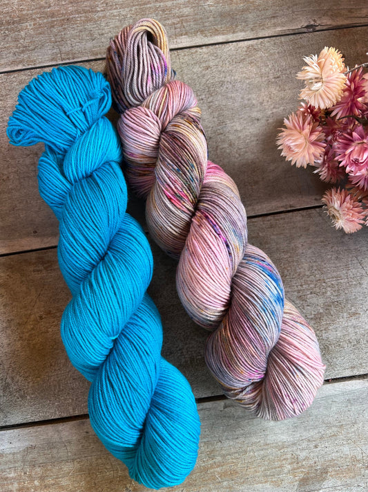 DAPHNÉ - Laine teinte à la main - Fingering Mérinos Nylon superwash