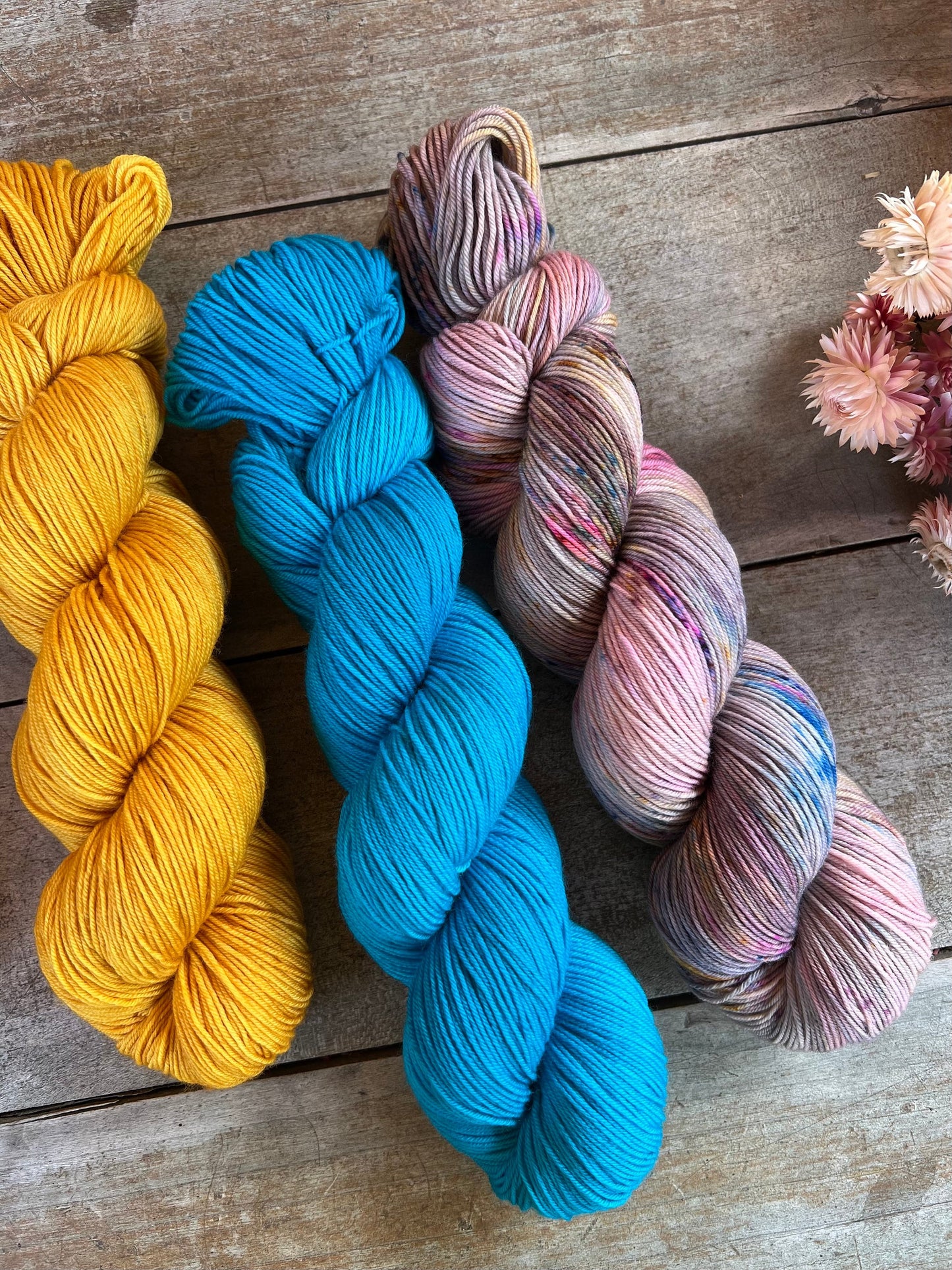 TURQUOISE - Laine teinte à la main - Base au choix : Fingering Mérinos avec ou sans nylon / DK Mérinos / Kid Mohair et Soie