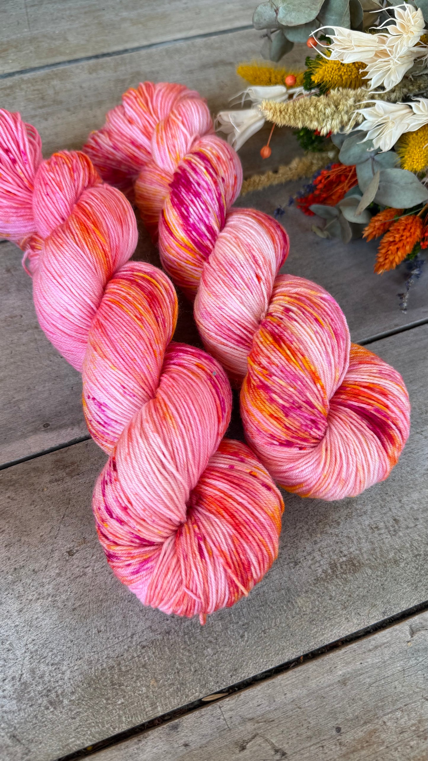 DANSEUSE - Laine teinte à la main - Base au choix : Fingering Mérinos avec ou sans nylon / DK Mérinos / Kid Mohair et Soie