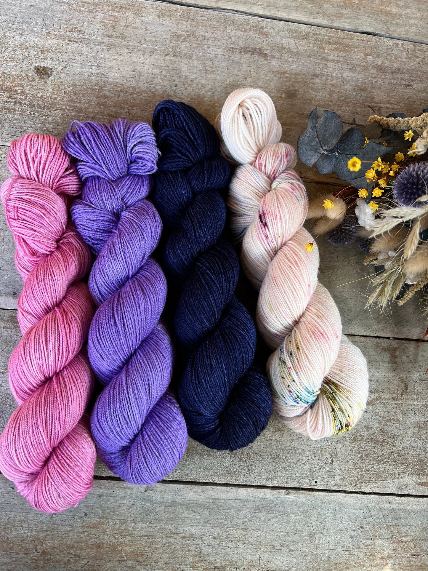 PINK - Laine teinte à la main - Fingering Mérinos Superwash