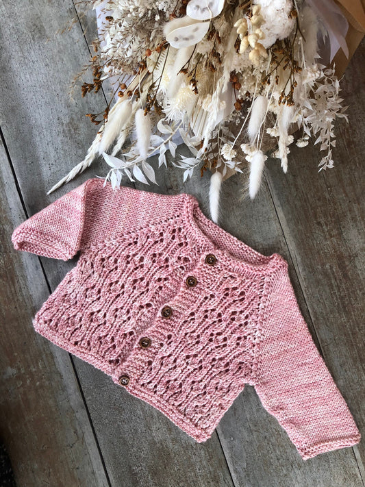 Design du Gilet Adèle - bébé et enfant - Patron modèle de Layette