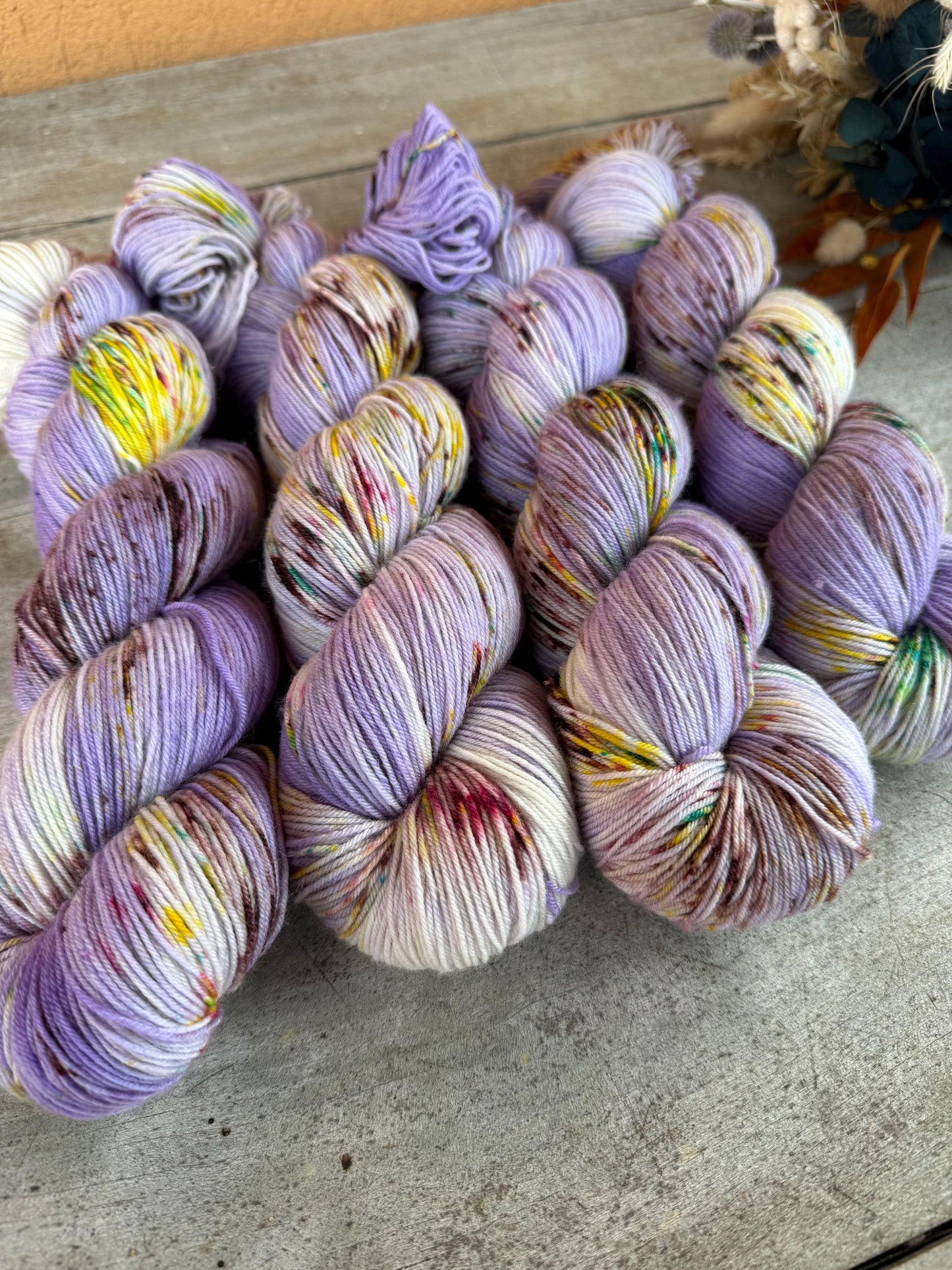 DOLORÈS - Laine teinte à la main - Fingering Mérinos Nylon superwash