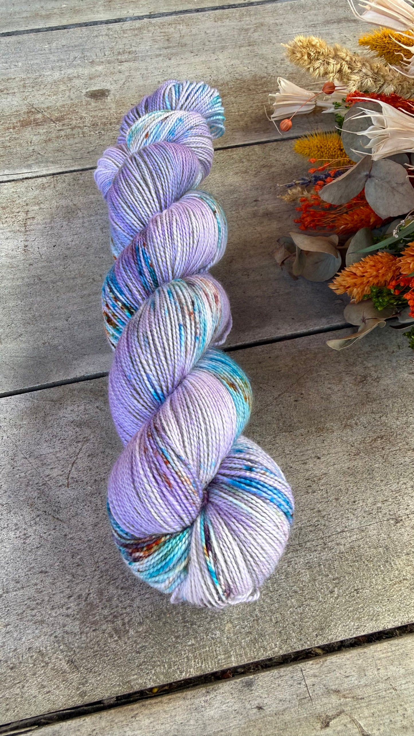 LILLY - Laine teinte à la main - Base au choix : Fingering Mérinos avec ou sans nylon / DK Mérinos / Kid Mohair et Soie
