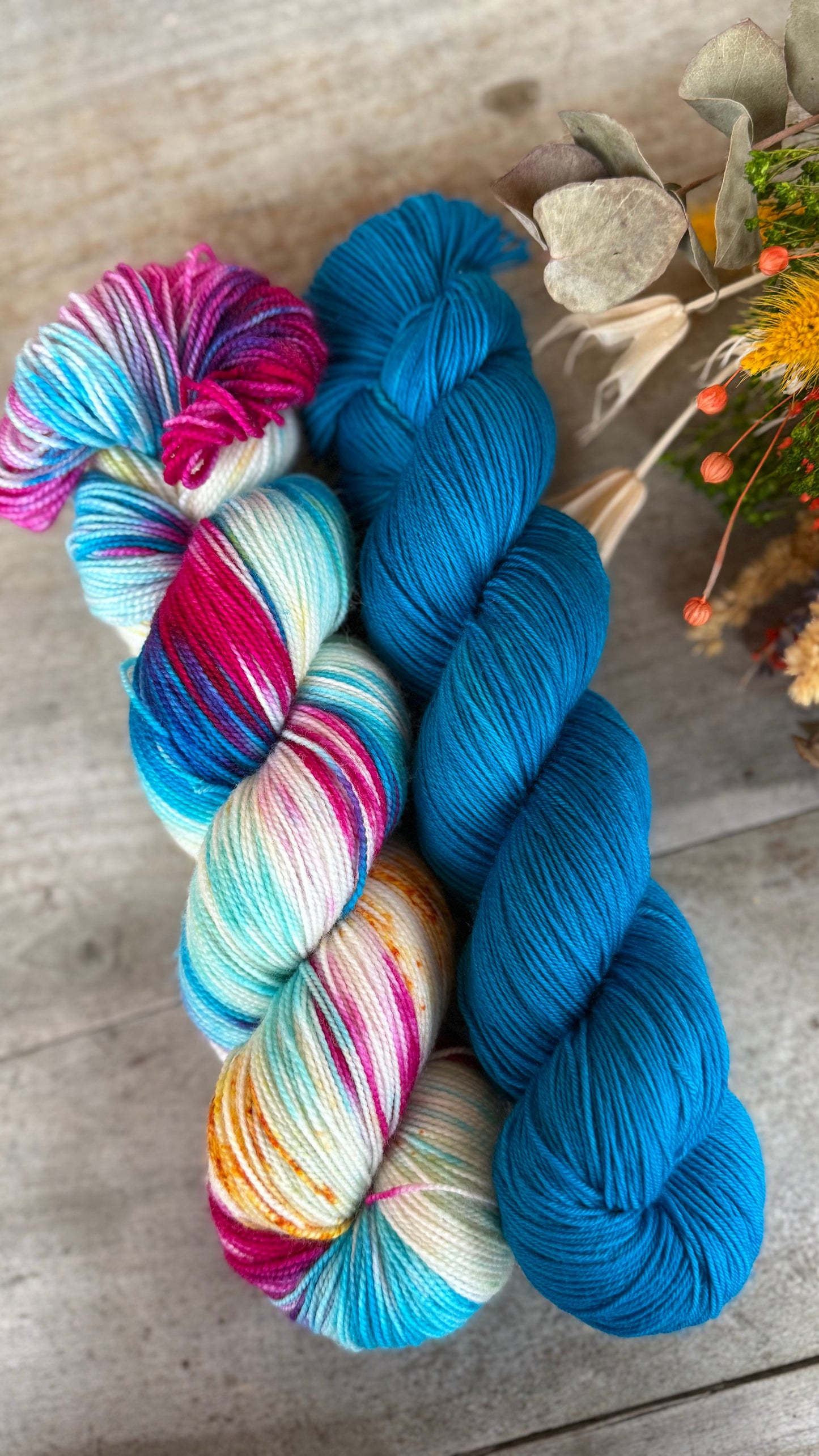 BRUT - Laine teinte à la main - Base au choix : Fingering Mérinos avec ou sans nylon / DK Mérinos / Kid Mohair et Soie
