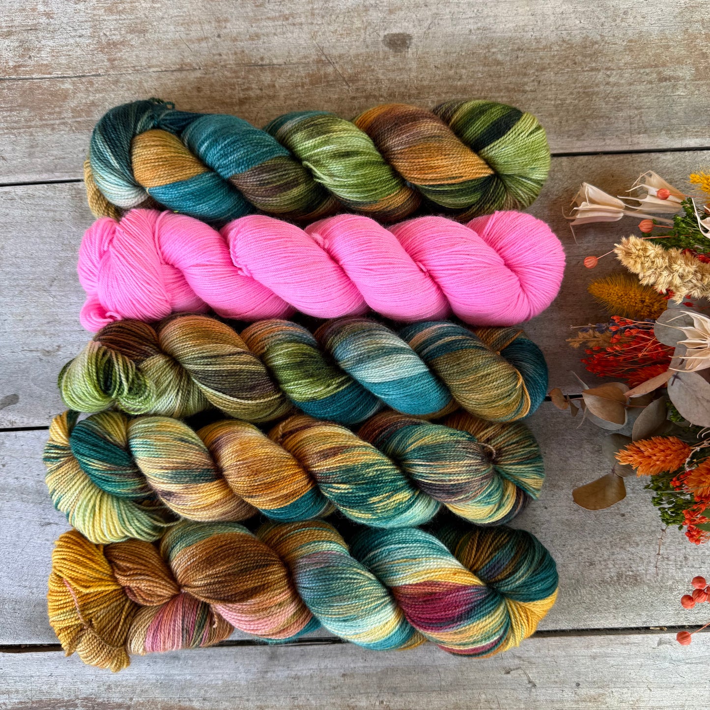 Kit de laine pour tricoter le Dragonfly Sweater par Elenor Mortensen