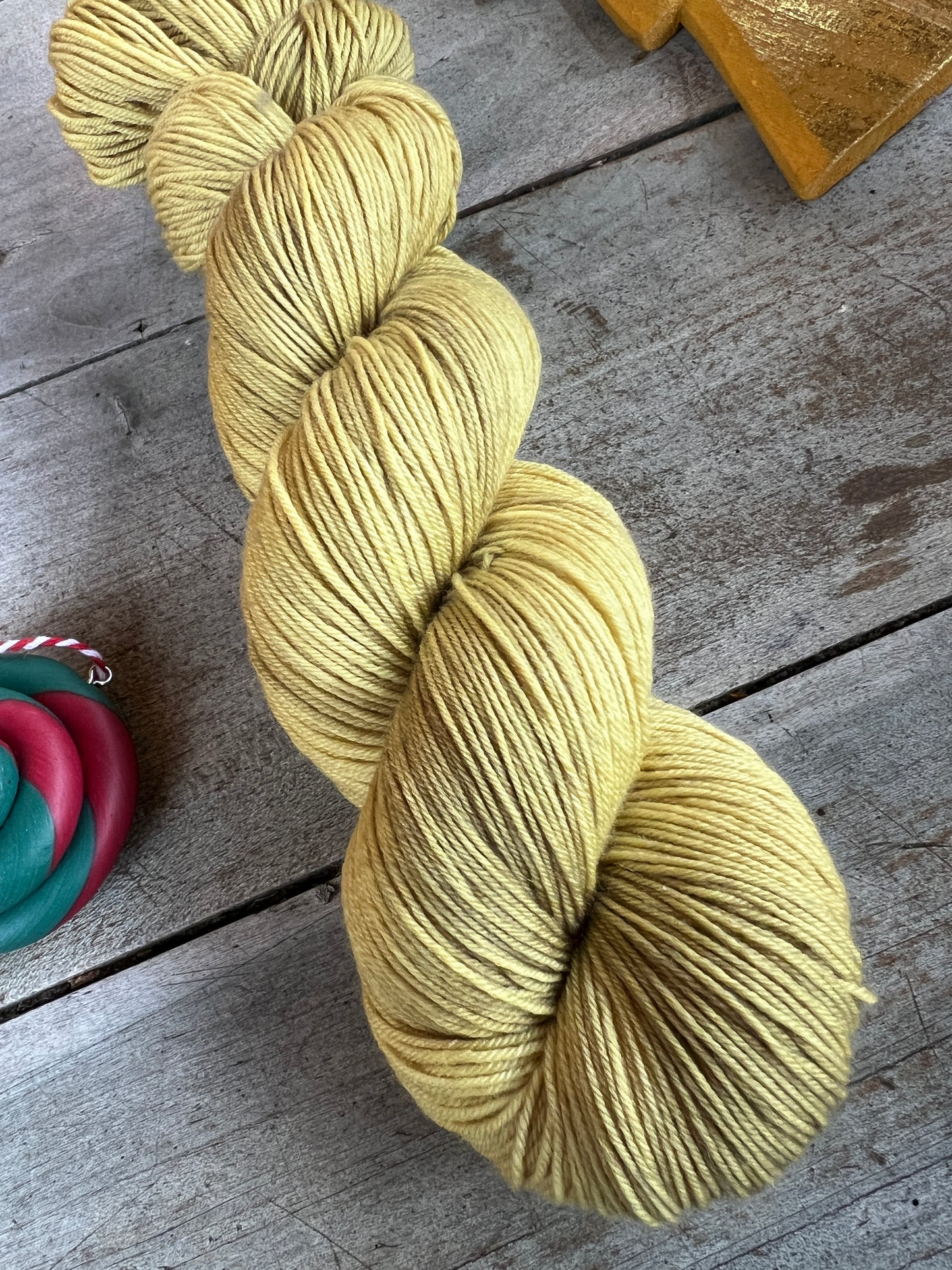 GOLD - Laine teinte à la main - Base au choix : Fingering Mérinos avec ou sans nylon / DK Mérinos / Kid Mohair et Soie
