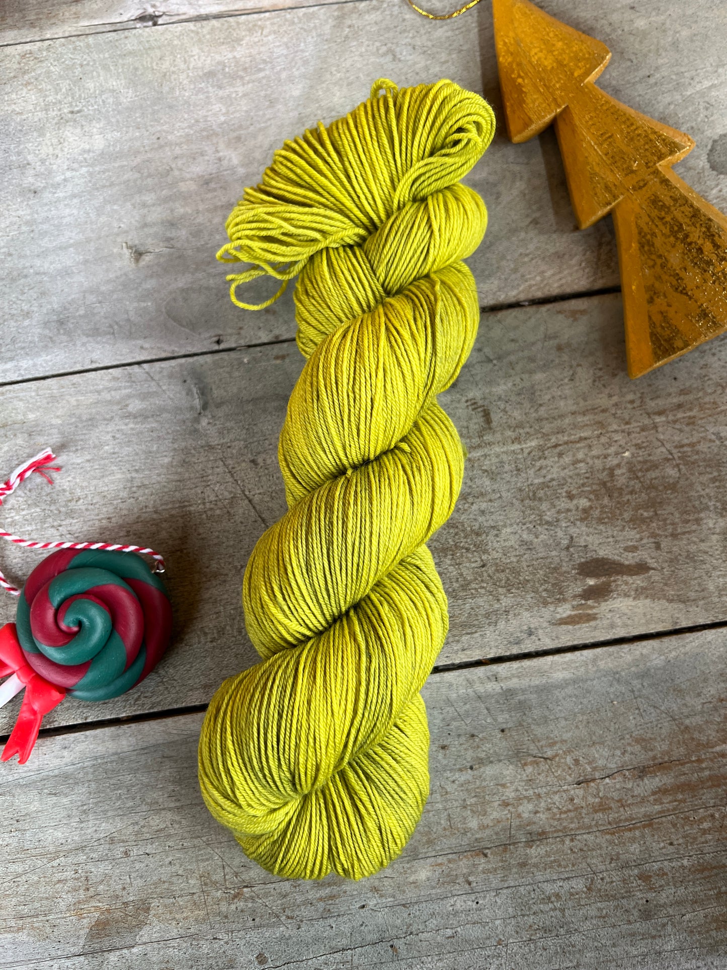 SAUTERELLE - Laine teinte à la main - Base au choix : Fingering Mérinos avec ou sans nylon / DK Mérinos / Kid Mohair et Soie