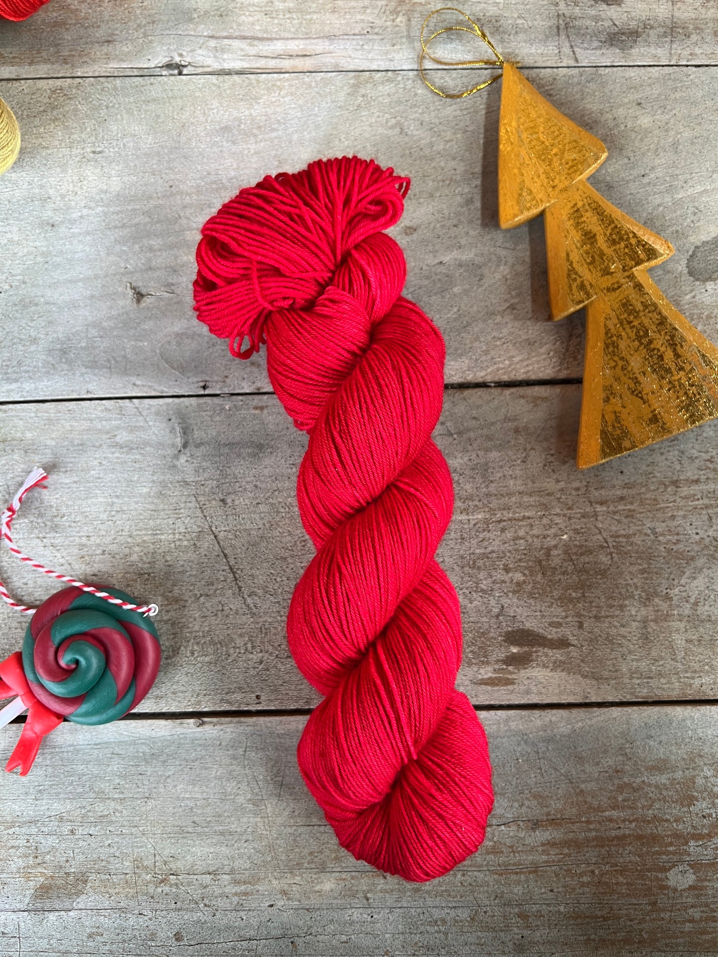 LÉNA - Laine teinte à la main - Base au choix : Fingering Mérinos avec ou sans nylon / DK Mérinos / Kid Mohair et Soie