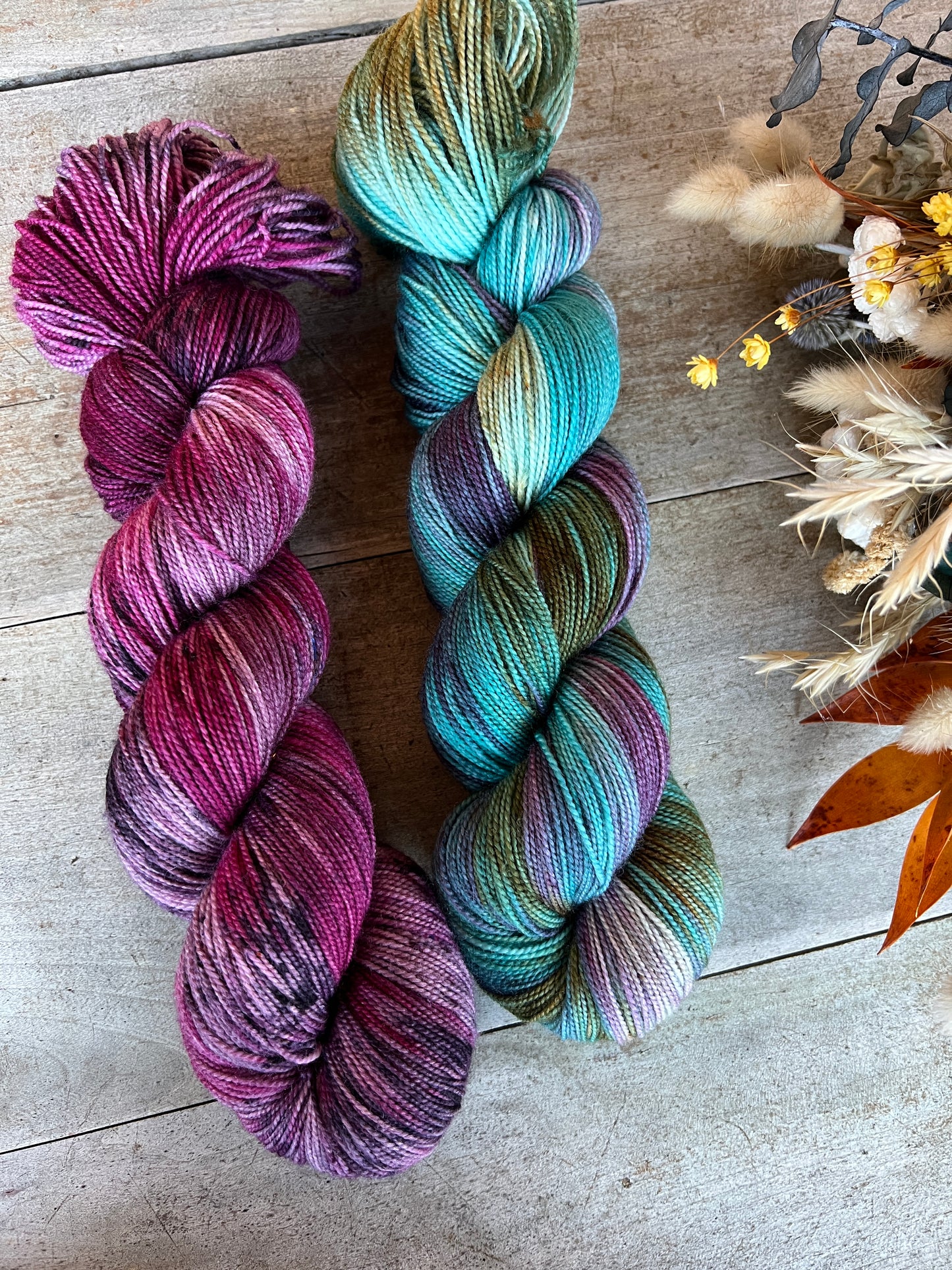 BERTILLE - Laine teinte à la main - Base au choix : Fingering Mérinos avec ou sans nylon / DK Mérinos / Kid Mohair et Soie