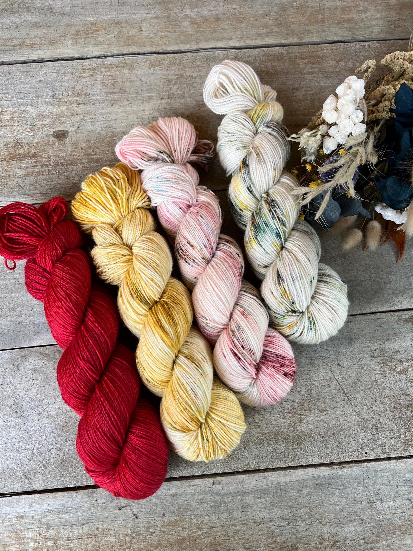 CITRON MENTHE - Laine teinte à la main - Base au choix : Fingering Mérinos avec ou sans nylon / DK Mérinos / Kid Mohair et Soie