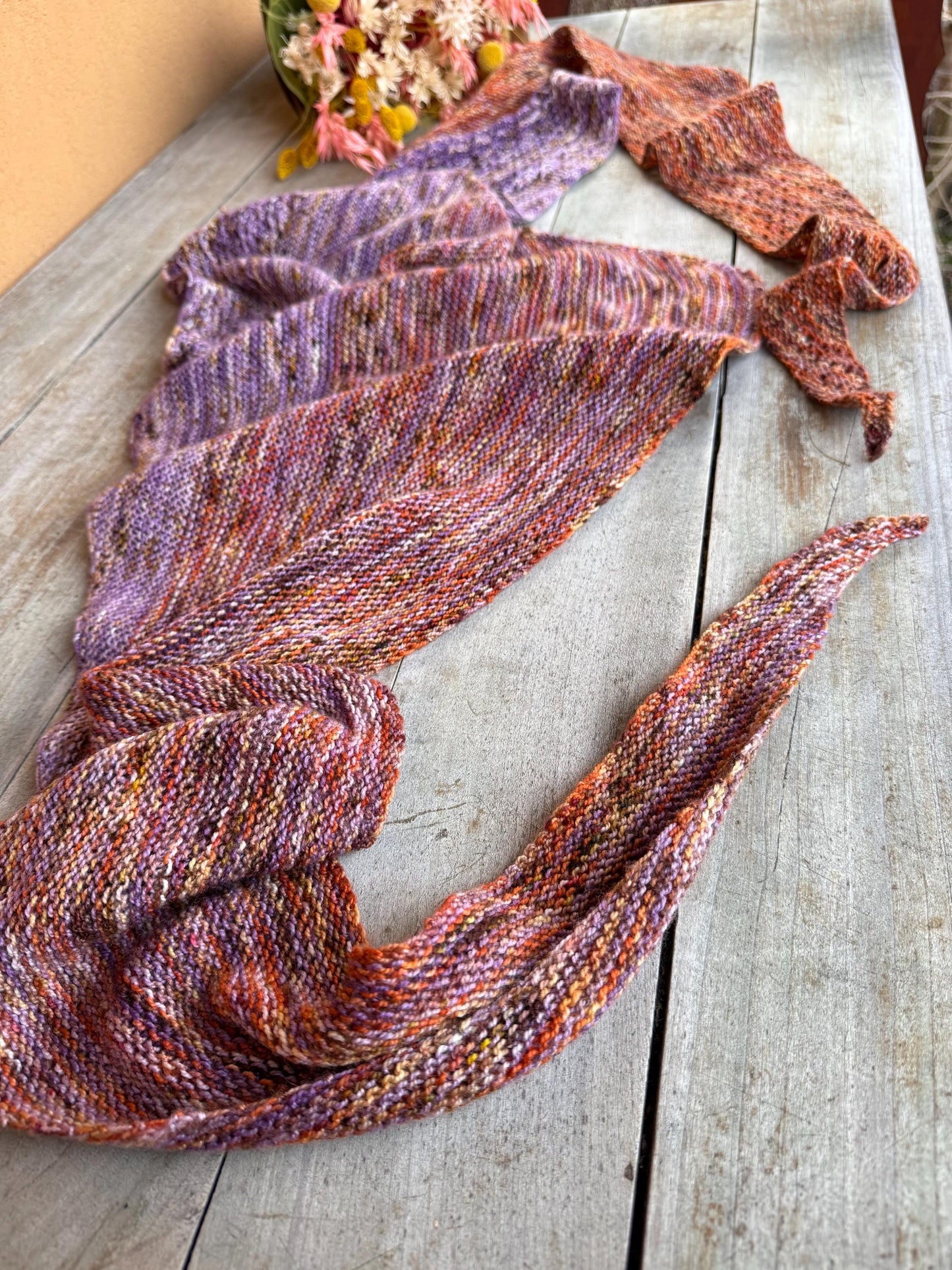 Design du Châle Colchique - Patron modèle de Tricot