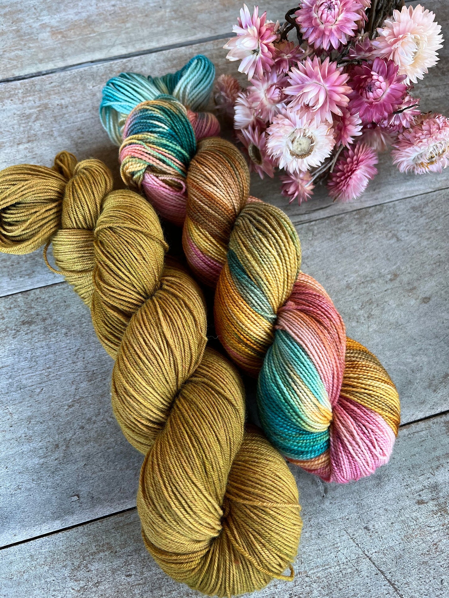 CAMEL - Laine teinte à la main - Base au choix : Fingering Mérinos avec ou sans nylon / DK Mérinos / Kid Mohair et Soie