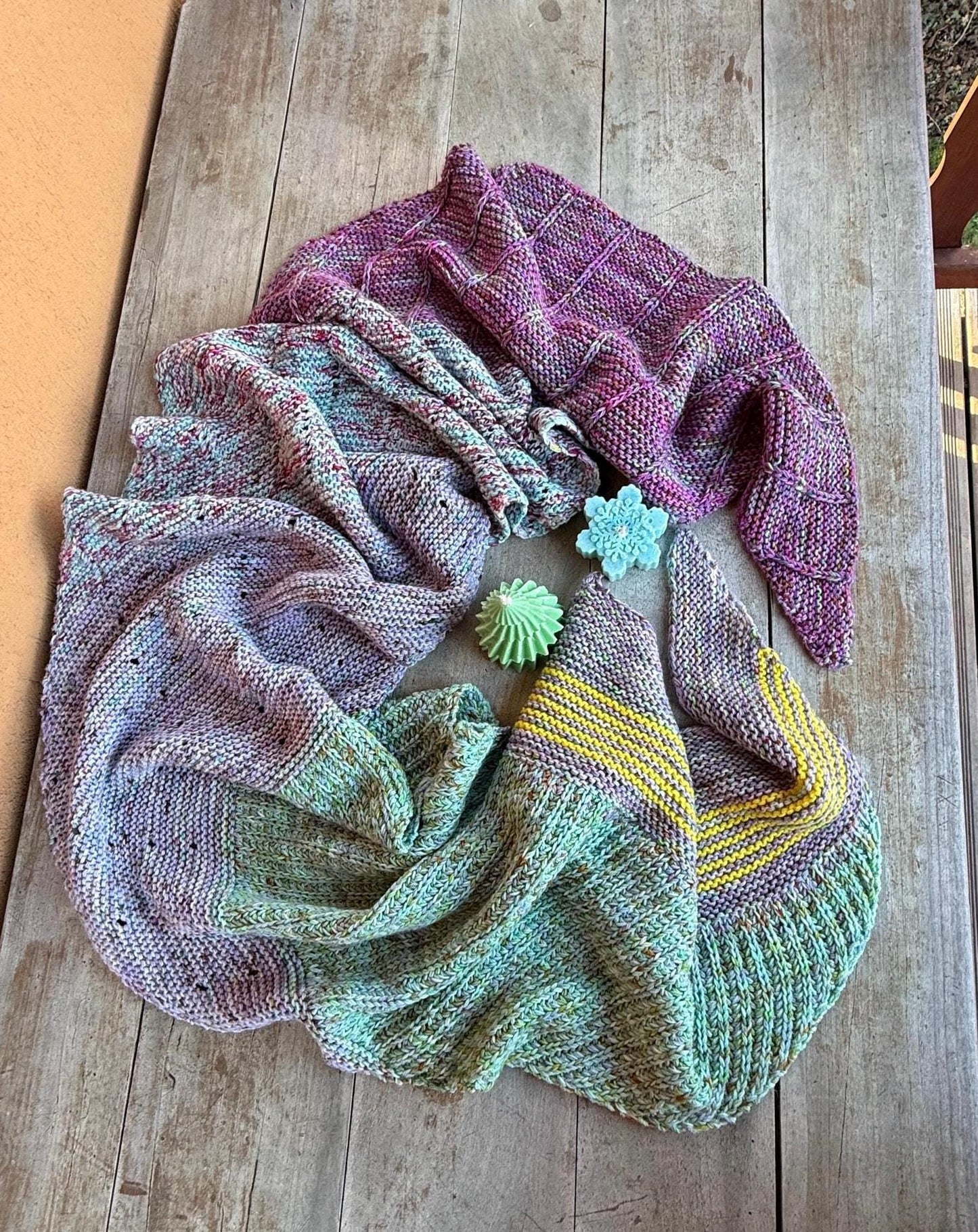 Design du Châle de l'Avent - Patron modèle de Tricot