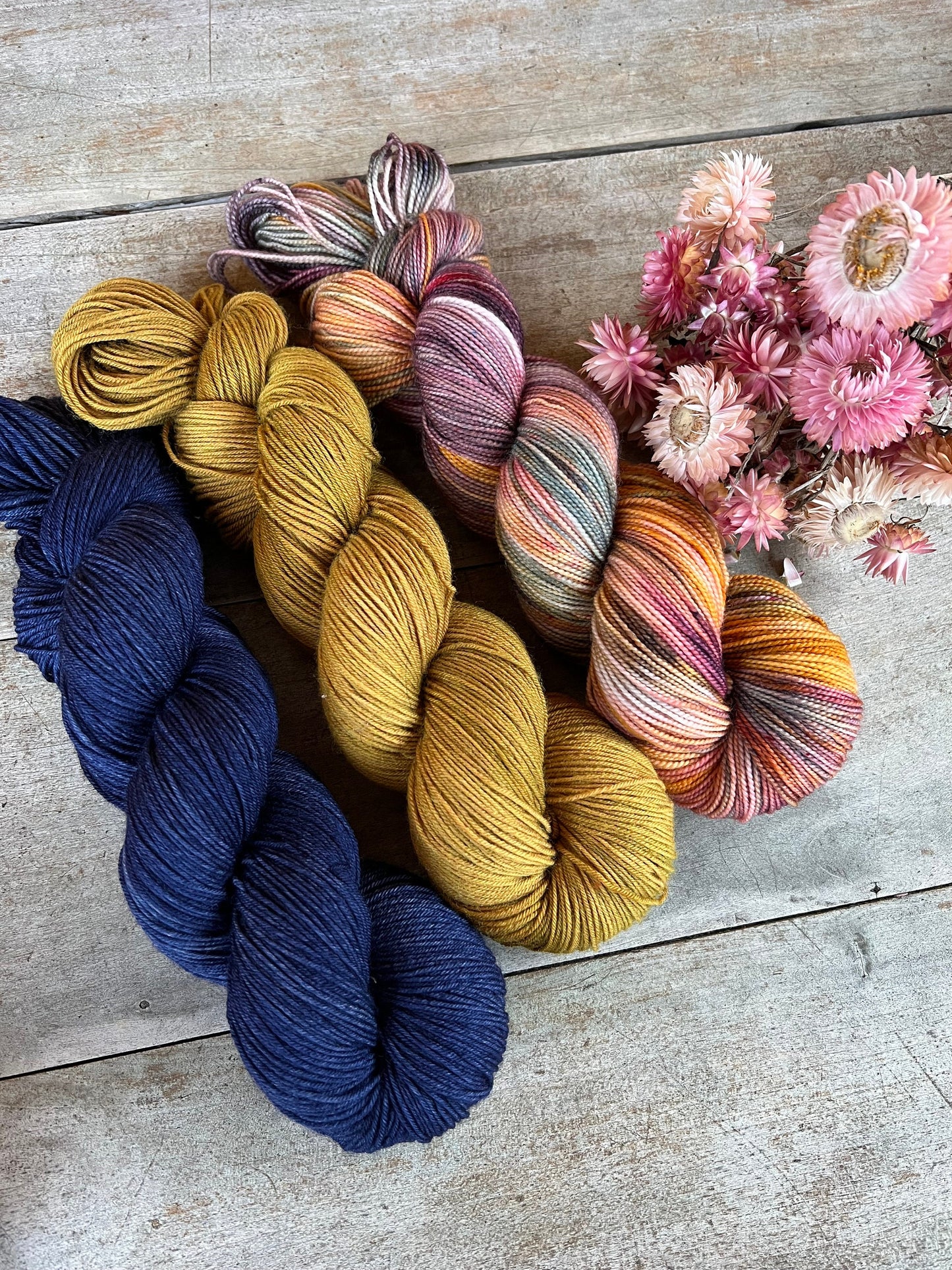 CAMEL - Laine teinte à la main - Base au choix : Fingering Mérinos avec ou sans nylon / DK Mérinos / Kid Mohair et Soie