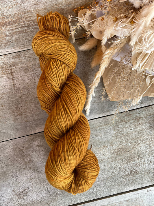 NINA - Laine teinte à la main - Base au choix : Fingering Mérinos avec ou sans nylon / DK Mérinos / Kid Mohair et Soie