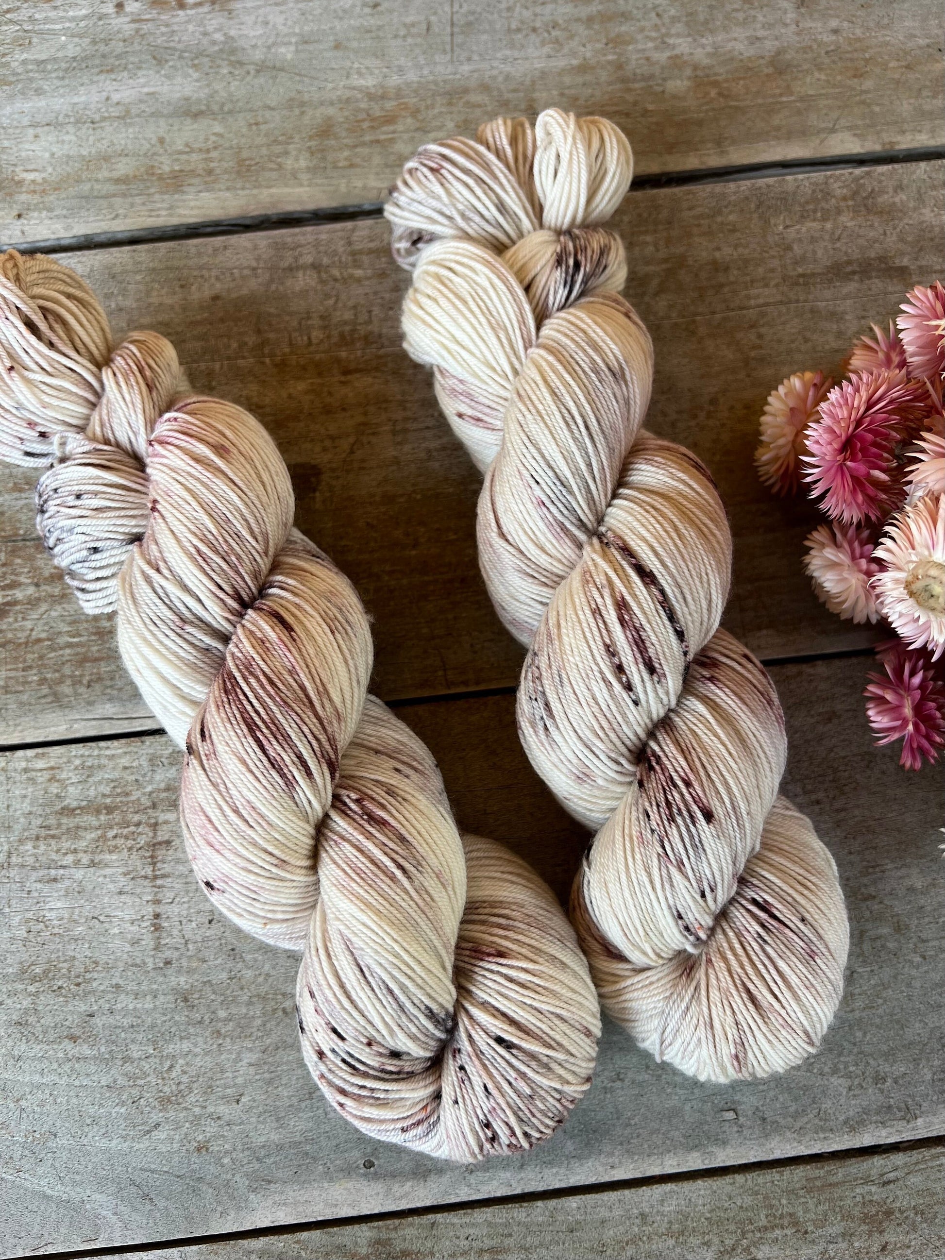 Laine teinte à la main coloris Chocolat Viennois Fingering Mérinos ou Mérinos nylon ou DK Mérinos ou Lace Mohair et soie