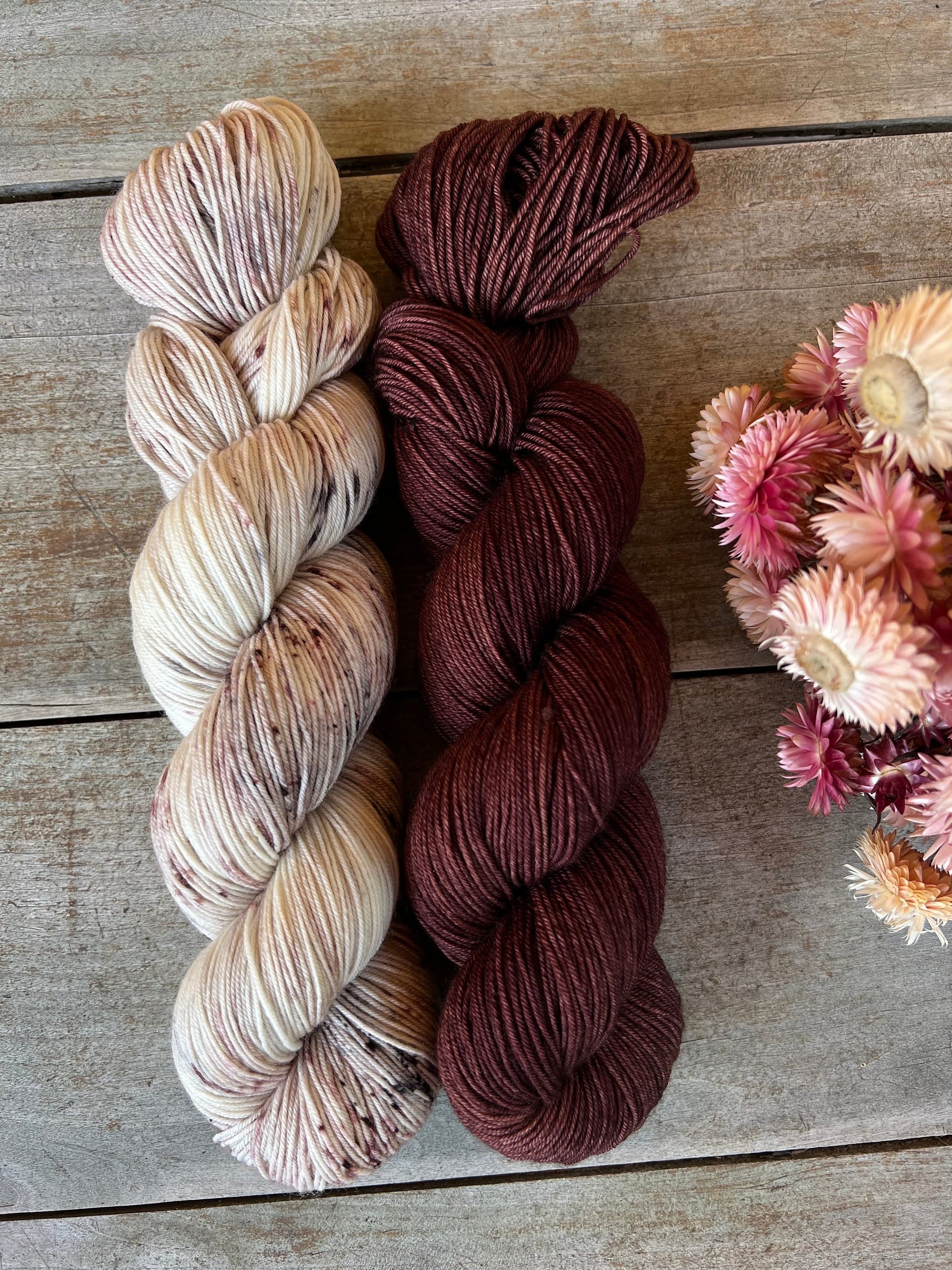 Laine teinte à la main coloris Chocolat Viennois Fingering Mérinos ou Mérinos nylon ou DK Mérinos ou Lace Mohair et soie