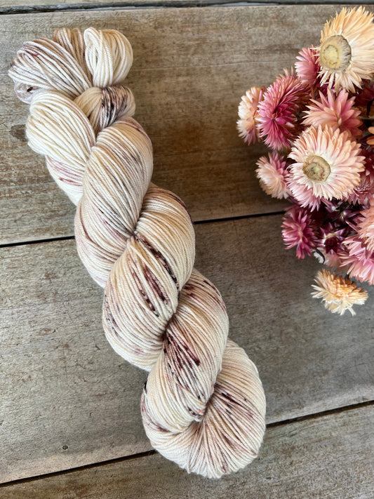 Laine teinte à la main coloris Chocolat Viennois Fingering Mérinos ou Mérinos nylon ou DK Mérinos ou Lace Mohair et soie