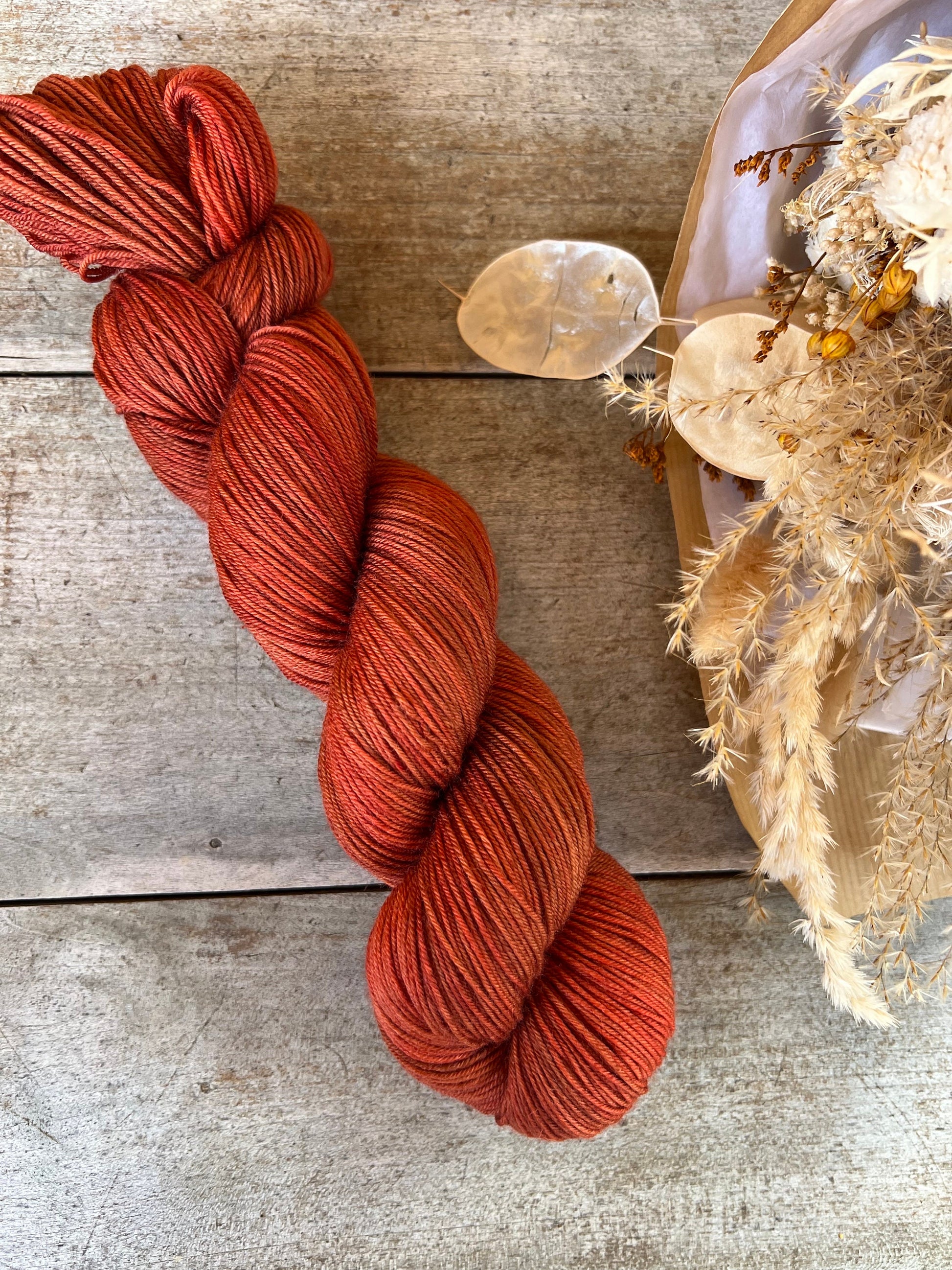 Laine teinte à la main coloris Eve Fingering Mérinos ou Mérinos nylon ou DK Mérinos ou Lace Mohair et soie