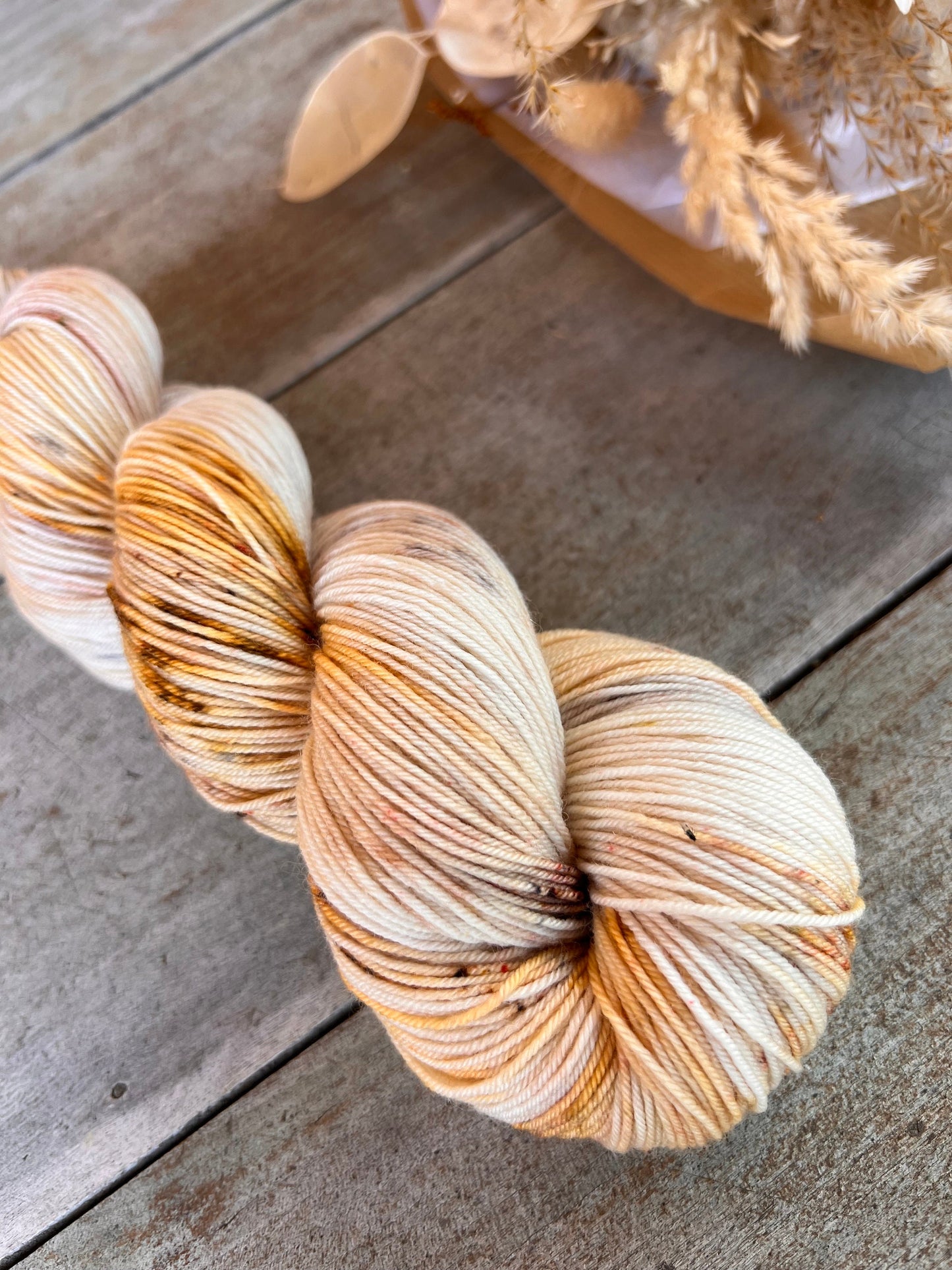 Laine teinte à la main coloris Charlène Fingering Mérinos ou Mérinos nylon ou DK Mérinos ou Lace Mohair et soie
