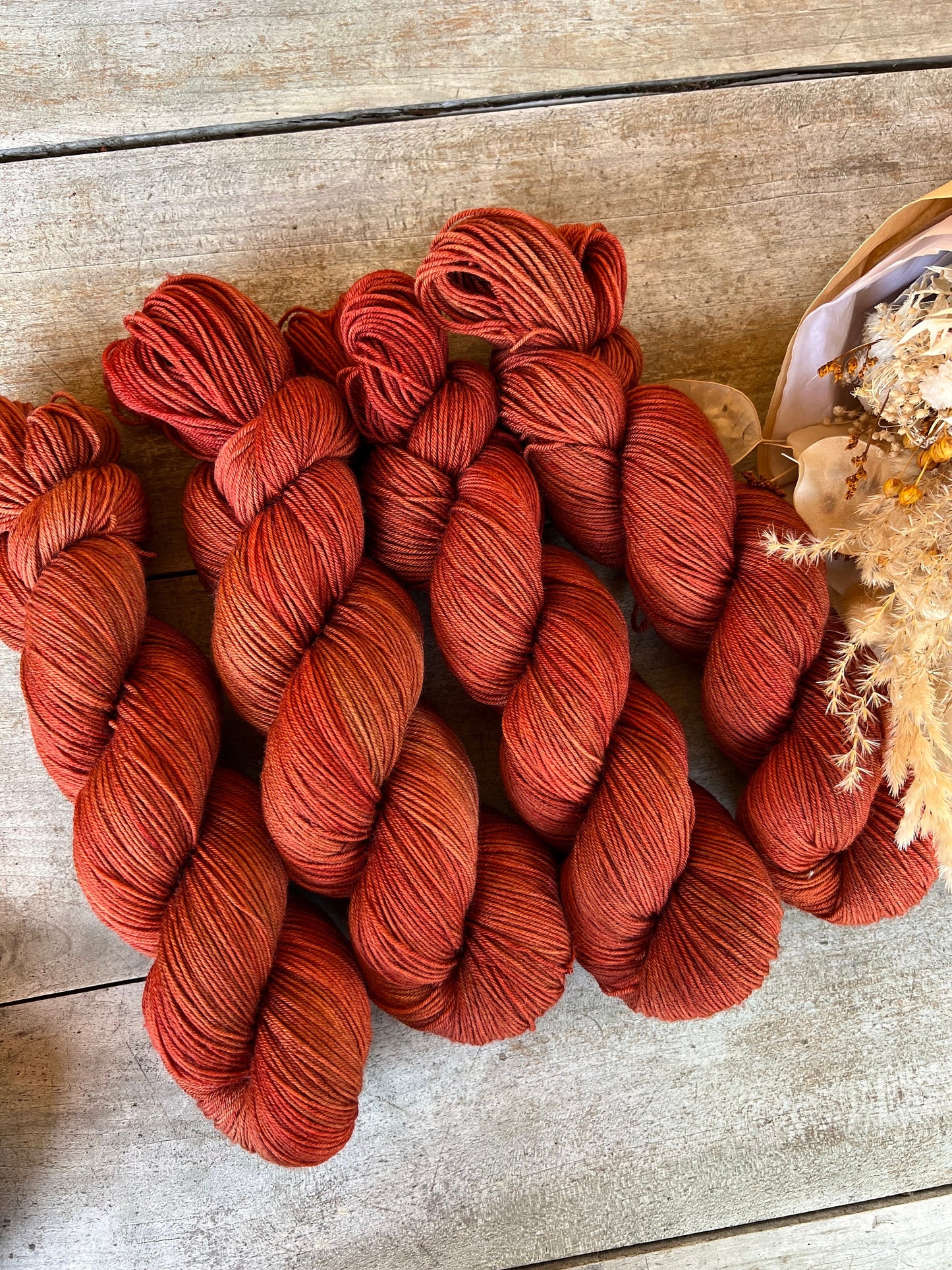 Laine teinte à la main coloris Eve Fingering Mérinos ou Mérinos nylon ou DK Mérinos ou Lace Mohair et soie