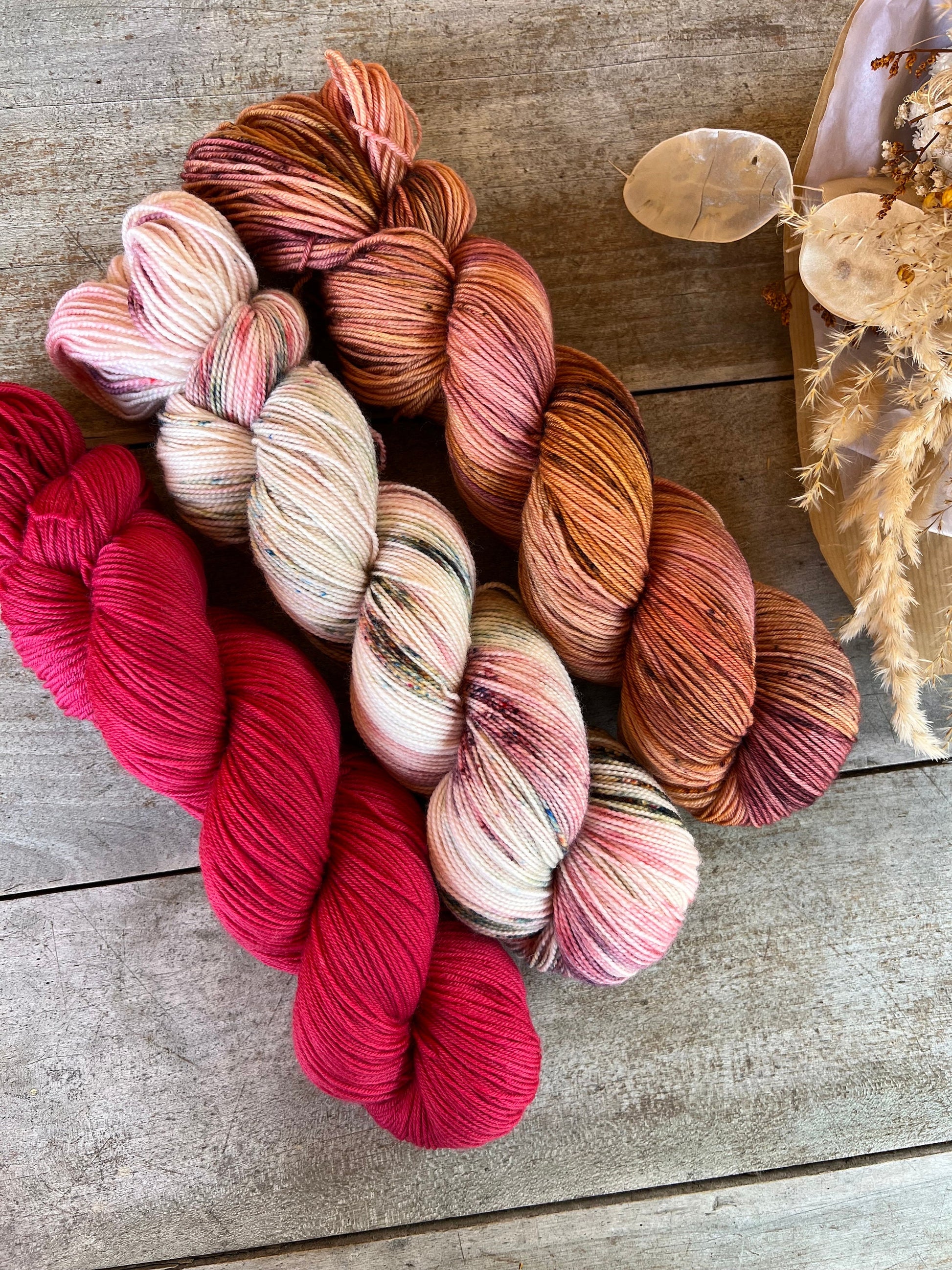 Laine teinte à la main coloris Talia Fingering Mérinos ou Mérinos nylon ou DK Mérinos ou Lace Mohair et soie