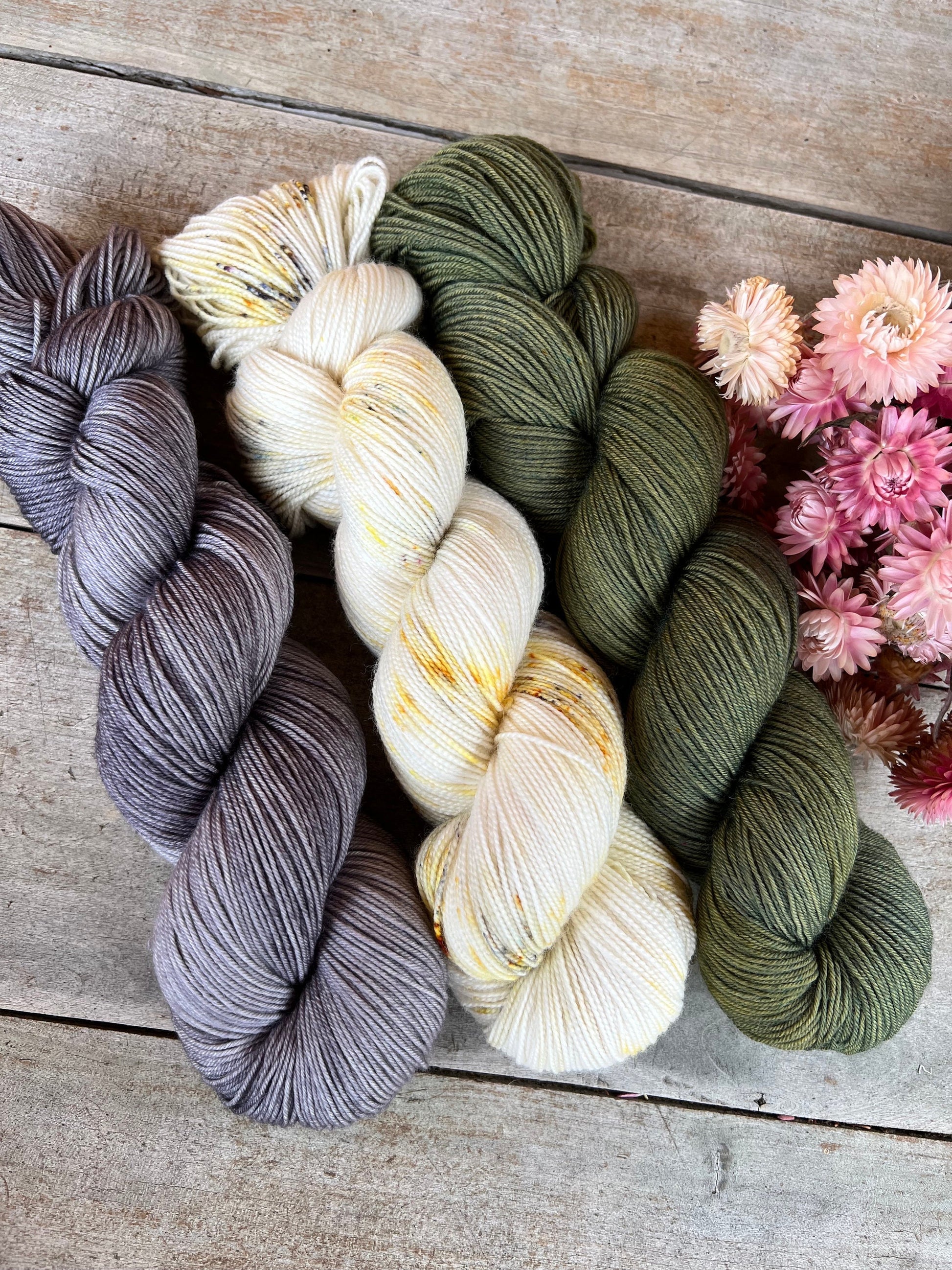 Laine teinte à la main coloris Citronnade Fingering Mérinos ou Mérinos nylon ou DK Mérinos ou Lace Mohair et soie