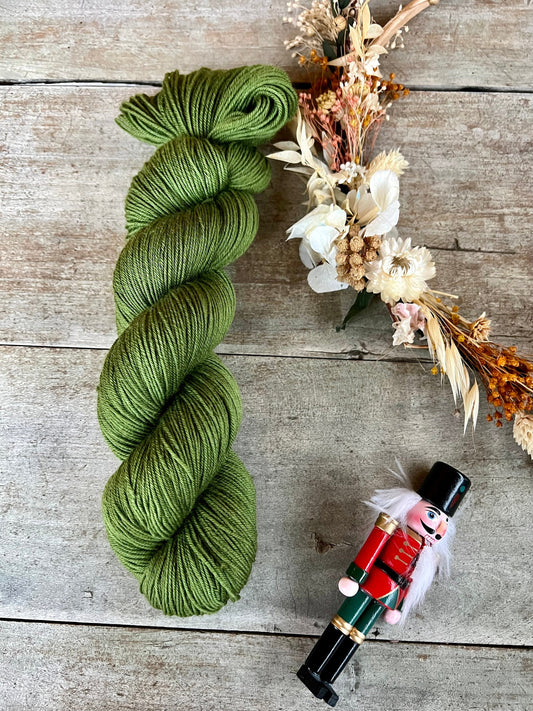 Laine teinte à la main Pilea Fingering Mérinos ou Mérinos nylon ou DK Mérinos ou Lace Mohair et soie