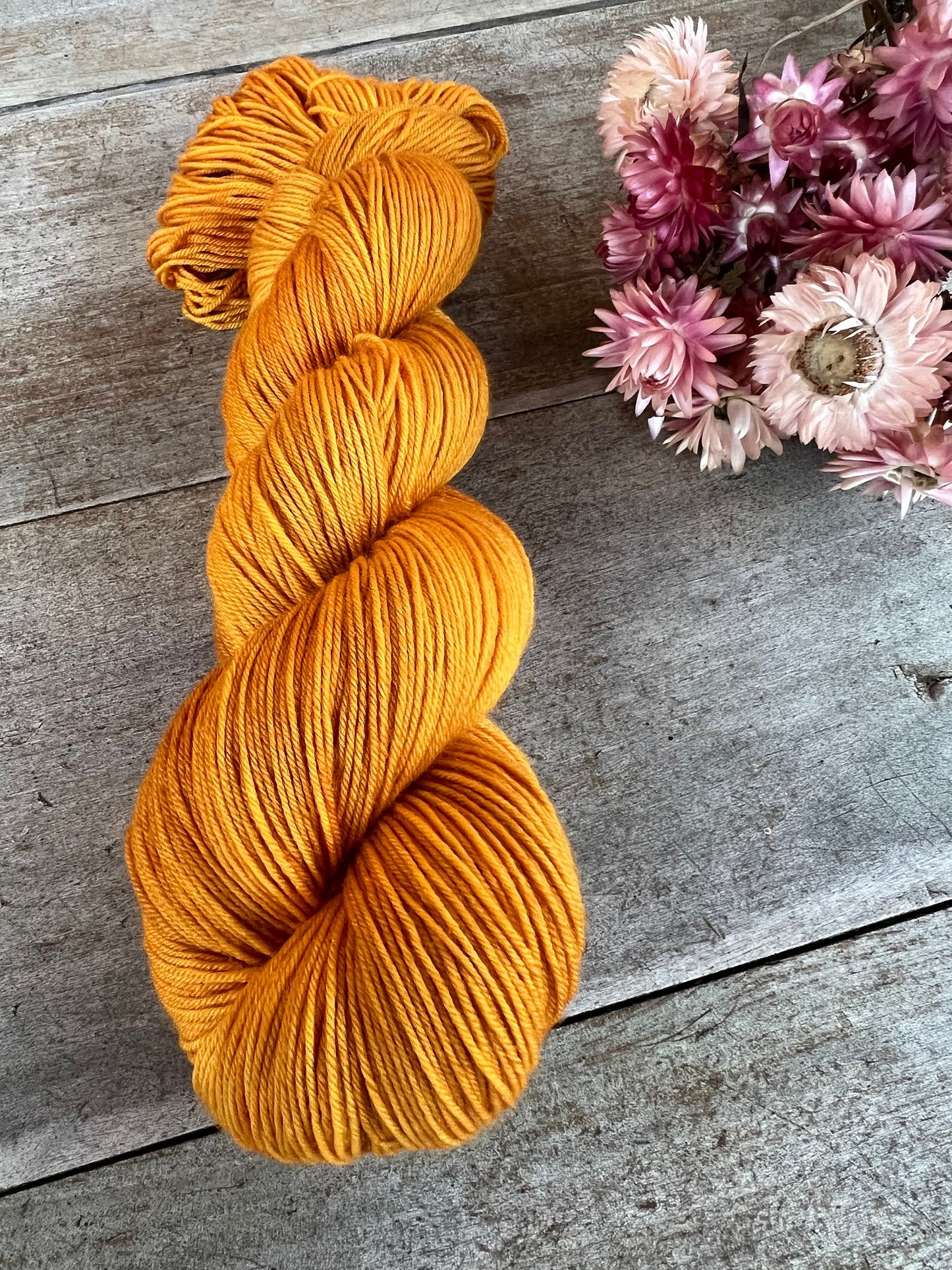 Laine teinte à la main Bouton d’Or Fingering Mérinos ou Mérinos nylon ou DK Mérinos ou Lace Mohair et soie