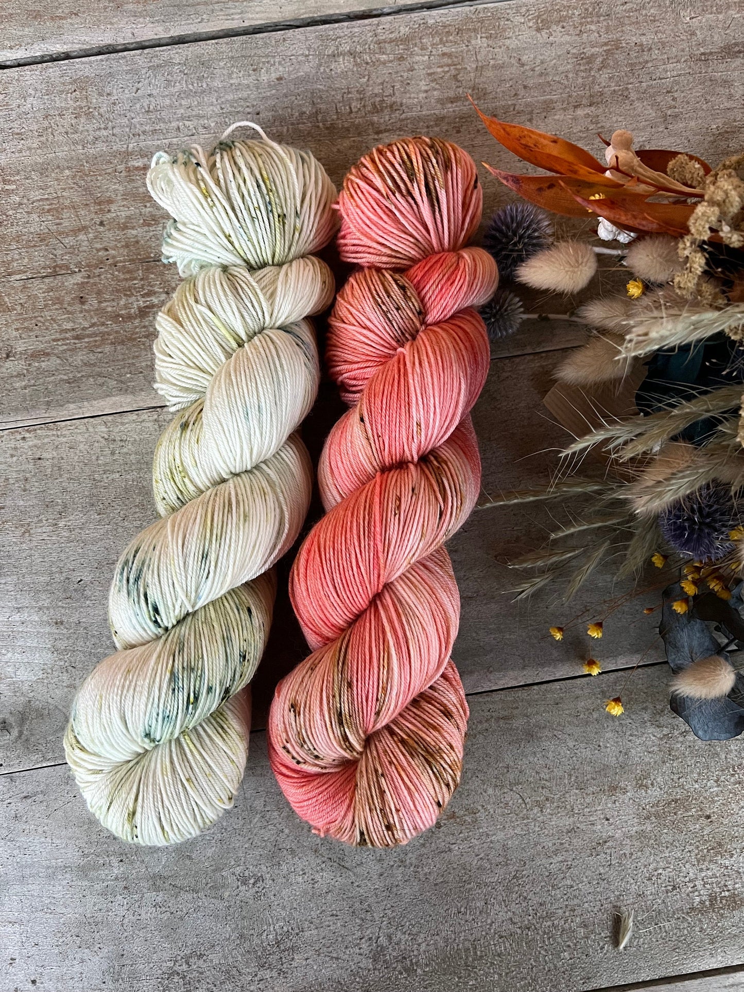 Laine teinte à la main Peach Fingering Mérinos ou Mérinos nylon ou DK Mérinos ou Lace Mohair et soie
