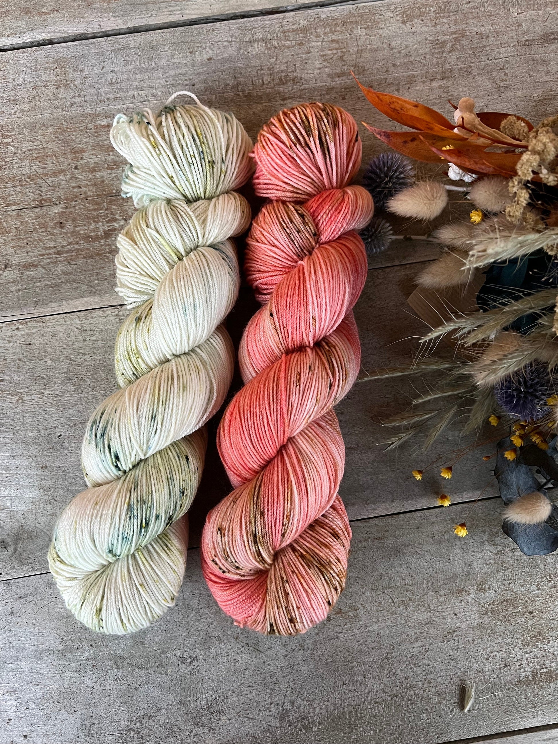 Laine teinte à la main Peach Fingering Mérinos ou Mérinos nylon ou DK Mérinos ou Lace Mohair et soie