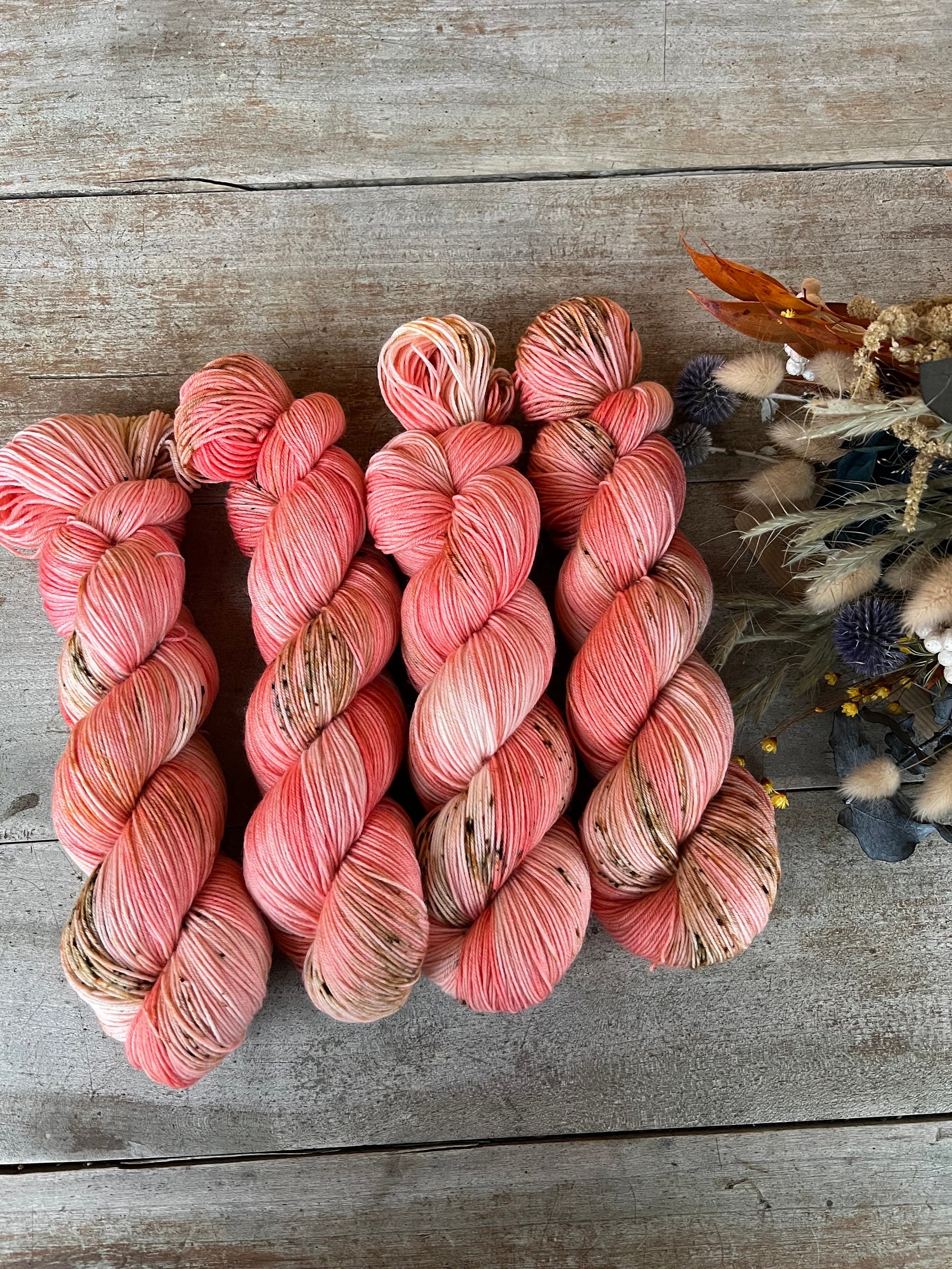 Laine teinte à la main Peach Fingering Mérinos ou Mérinos nylon ou DK Mérinos ou Lace Mohair et soie