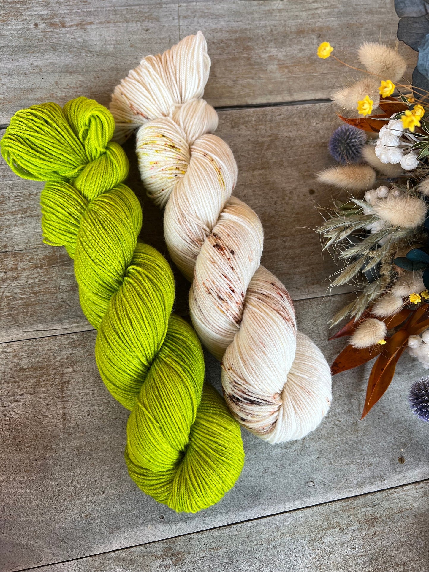 Laine teinte à la main Pistache Fingering Mérinos ou Mérinos nylon ou DK Mérinos ou Lace Mohair et soie
