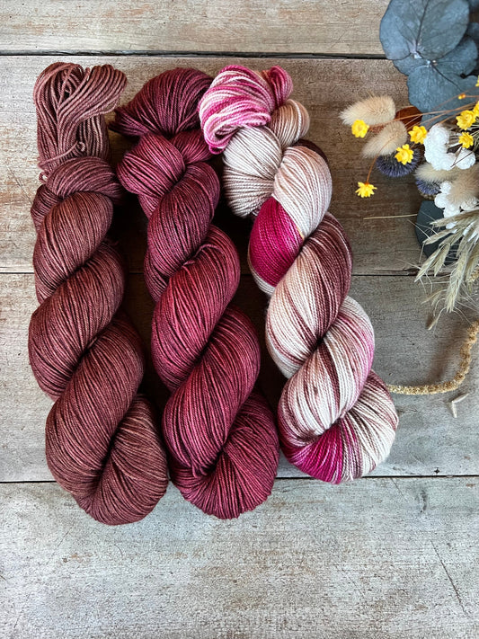 Laine teinte à la main Mahori Fingering Mérinos ou Mérinos nylon ou DK Mérinos ou Lace Mohair et soie