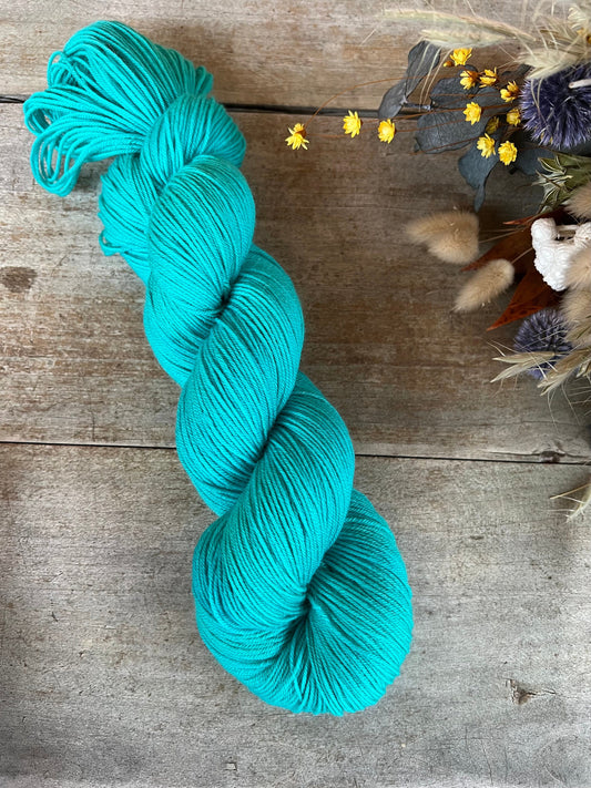 Laine teinte à la main Lucie Fingering Mérinos ou Mérinos nylon ou DK Mérinos ou Lace Mohair et soie