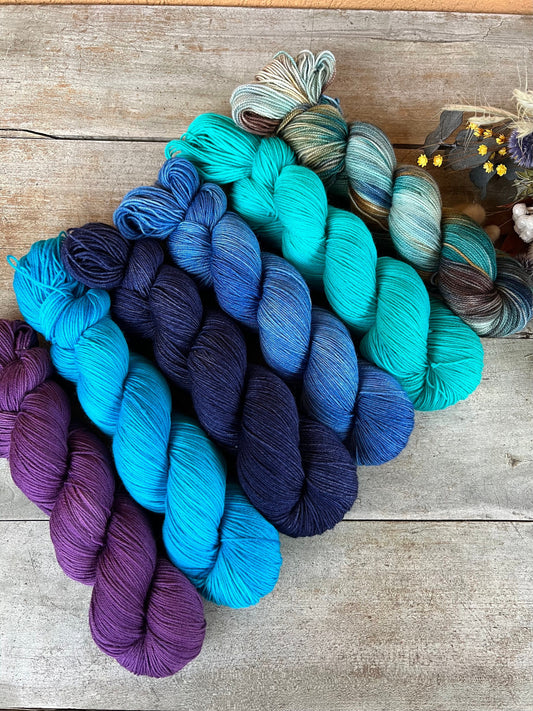 Laine teinte à la main Lucie Fingering Mérinos ou Mérinos nylon ou DK Mérinos ou Lace Mohair et soie